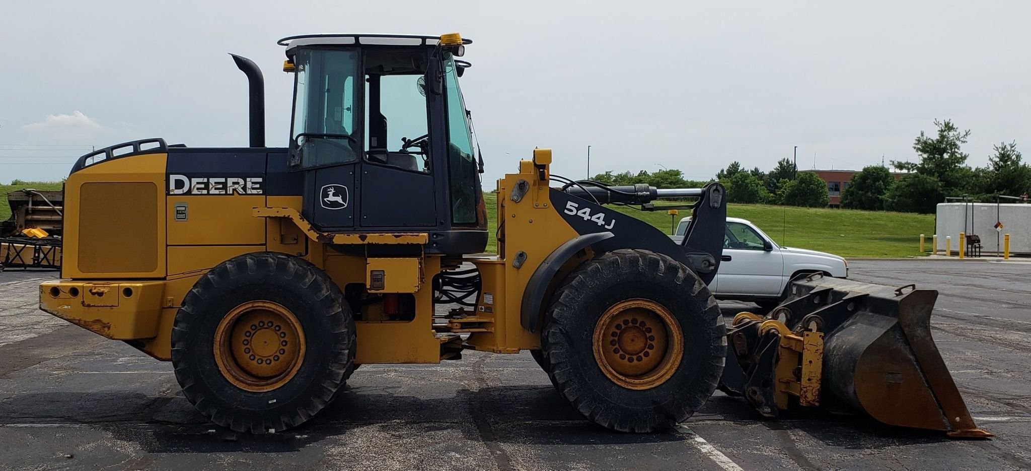 gallery 2004 John Deere 544J wheel loader
