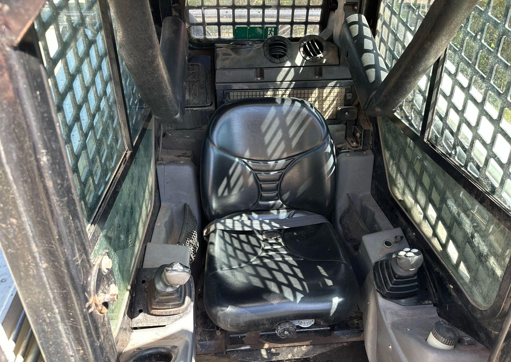 gallery 2015 Terex PT-110 tracked skid steer loader