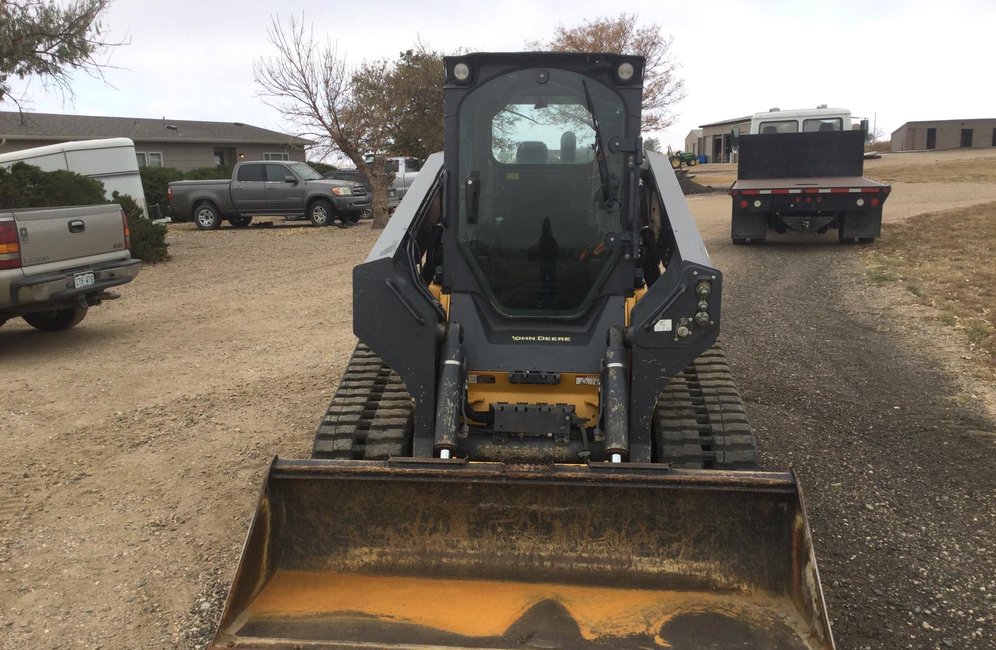 gallery 2018 John Deere 331G Skid Steer
