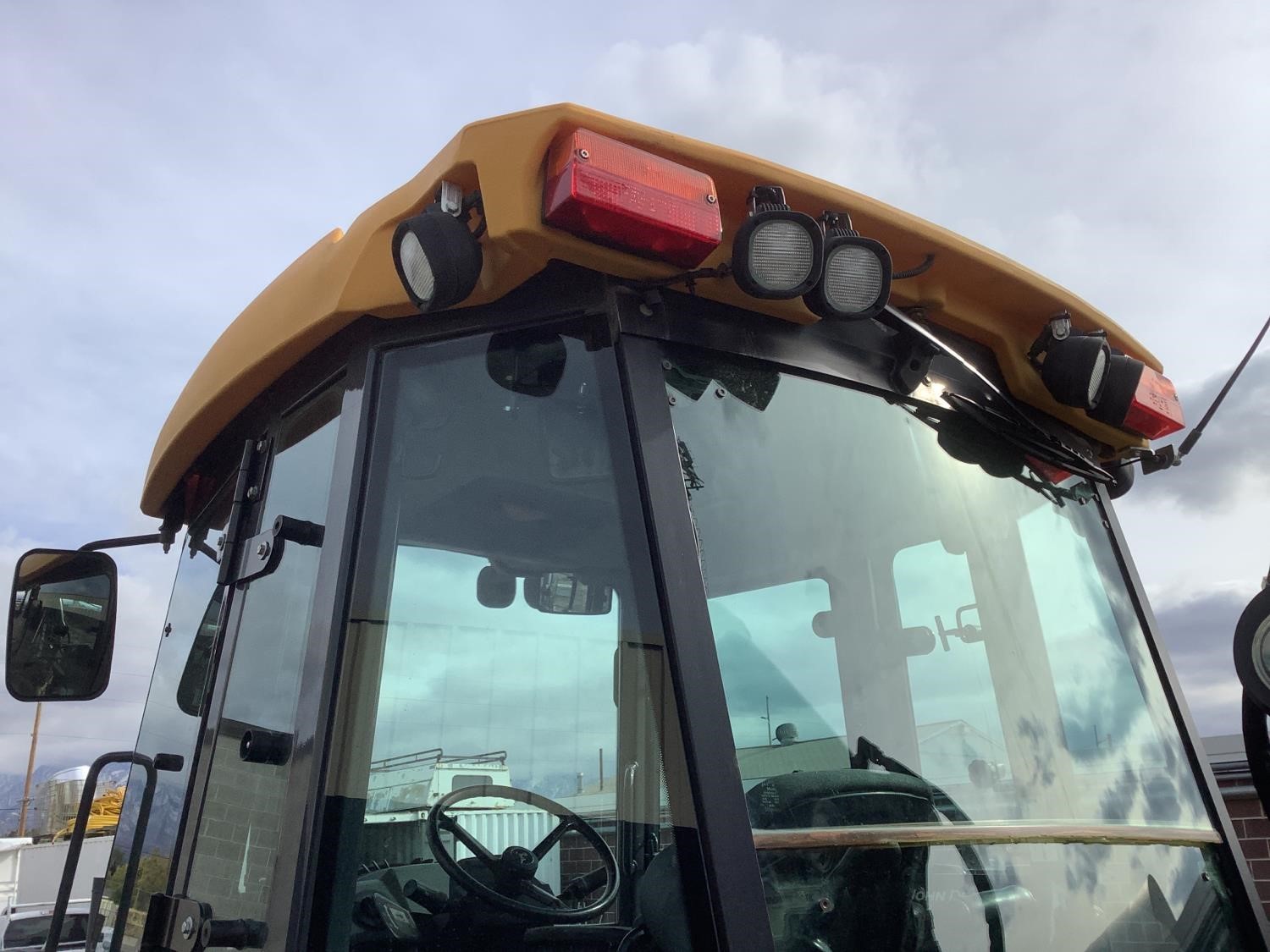 gallery 2015 John Deere 310SL 4x4 Loader Backhoe WExtendahoe, Compactor & Bucket