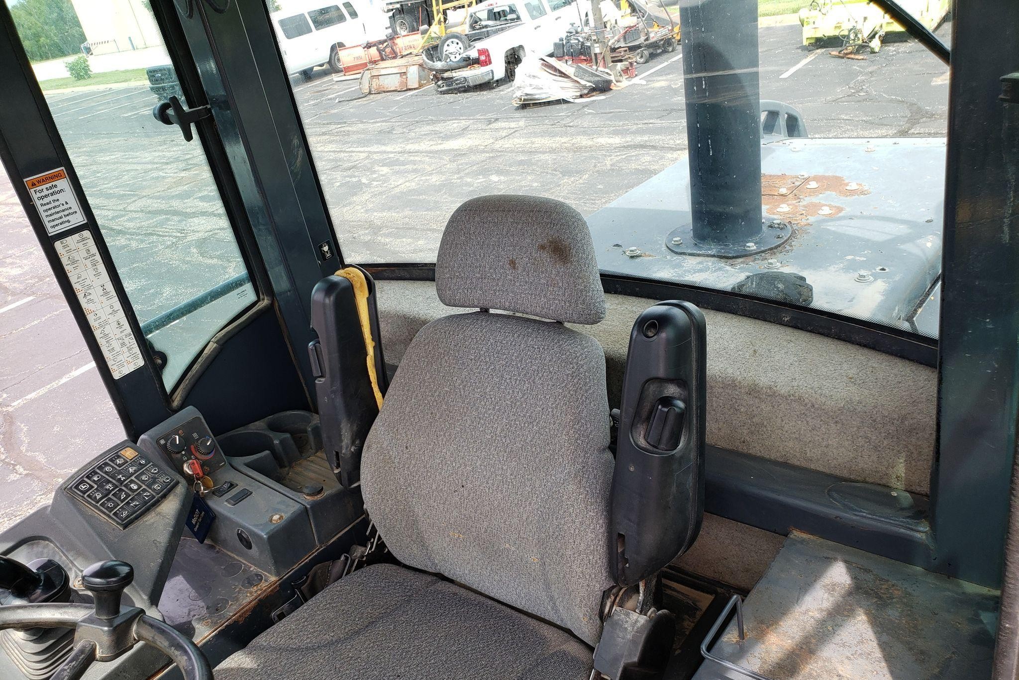 gallery 2004 John Deere 544J wheel loader