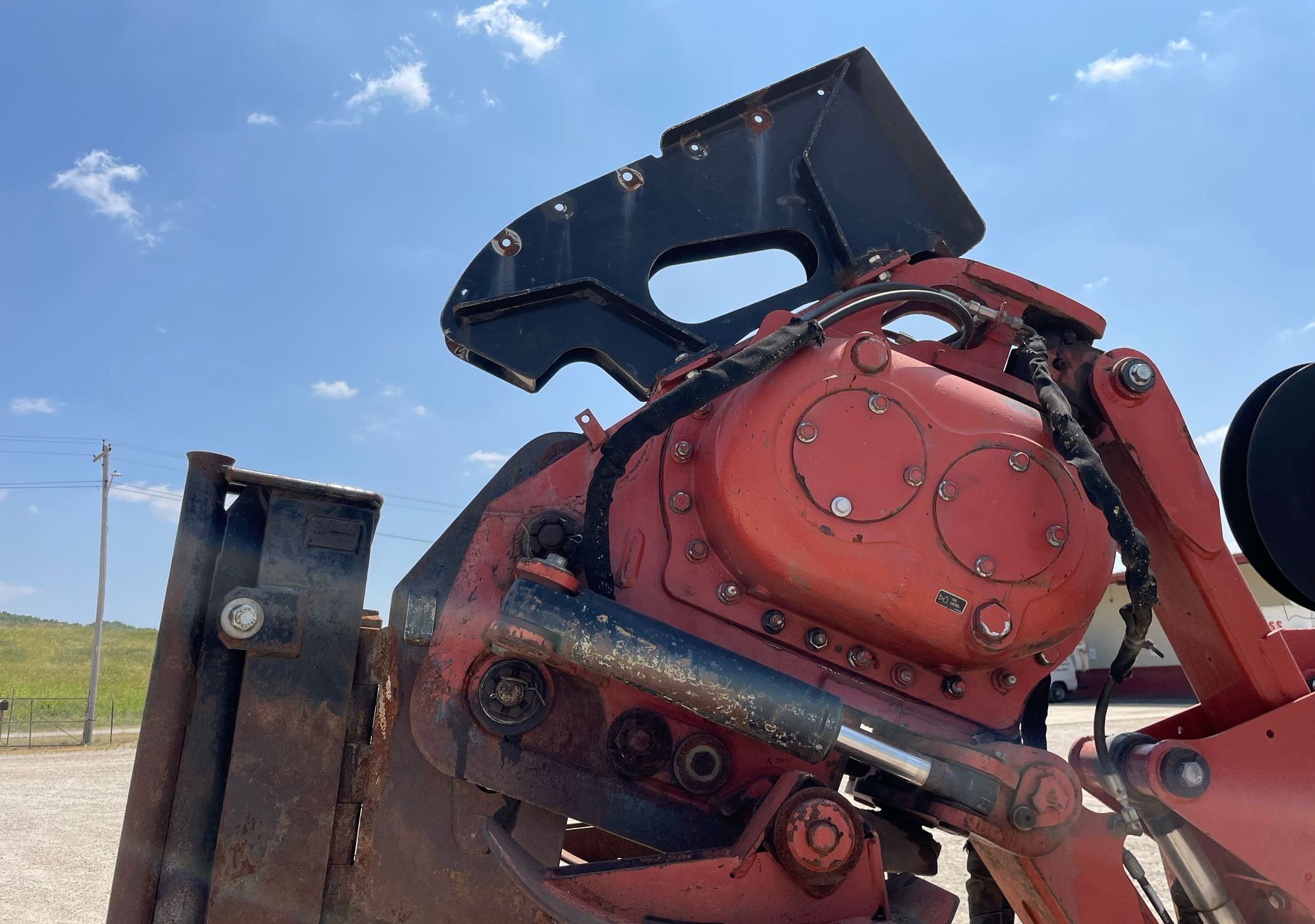 gallery 2011 Ditch Witch RT115 Quad vibratory cable plow