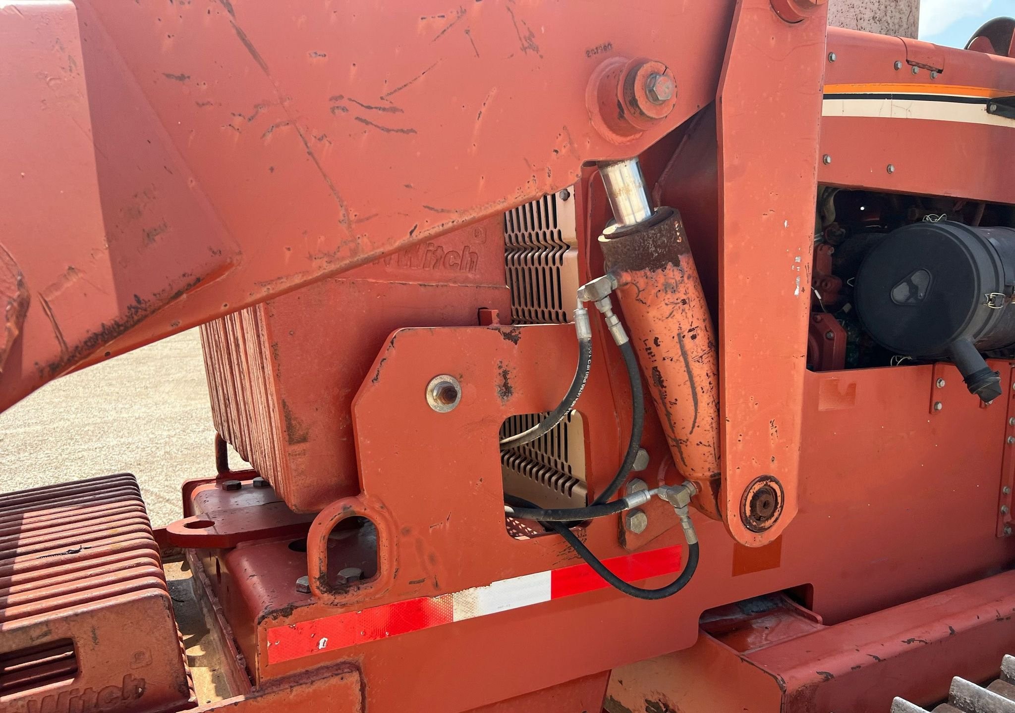 gallery 2006 Ditch Witch HT185 cable plow