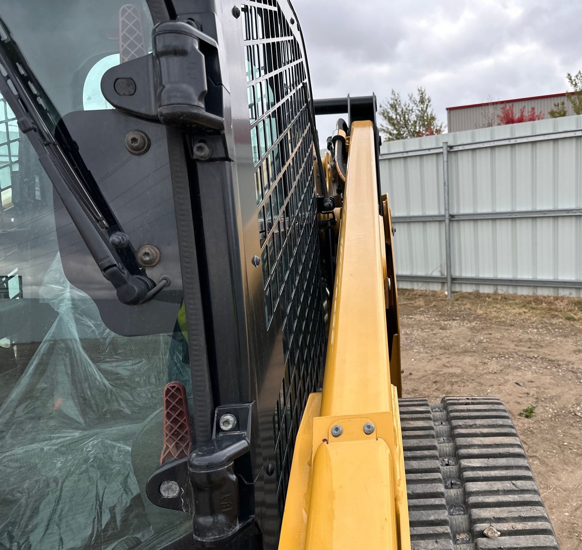 gallery 2022 Caterpillar 289D3 tracked skid steer loader