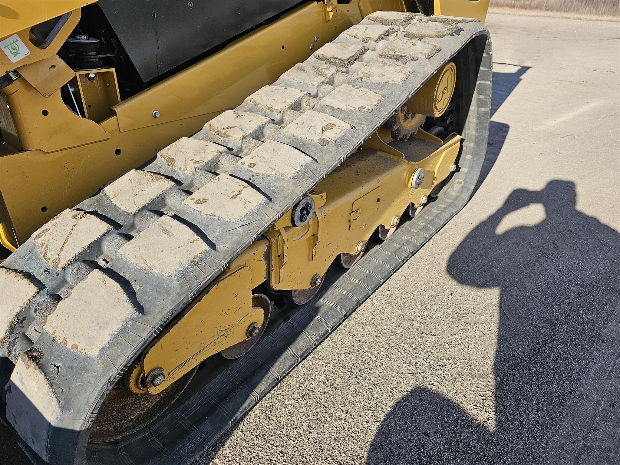 gallery 2021 Caterpillar 299D3 Skid Steer