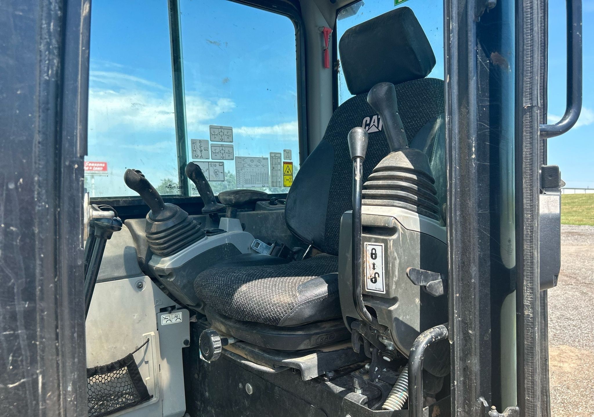 gallery 2020 Caterpillar 305E2 CR mini excavator