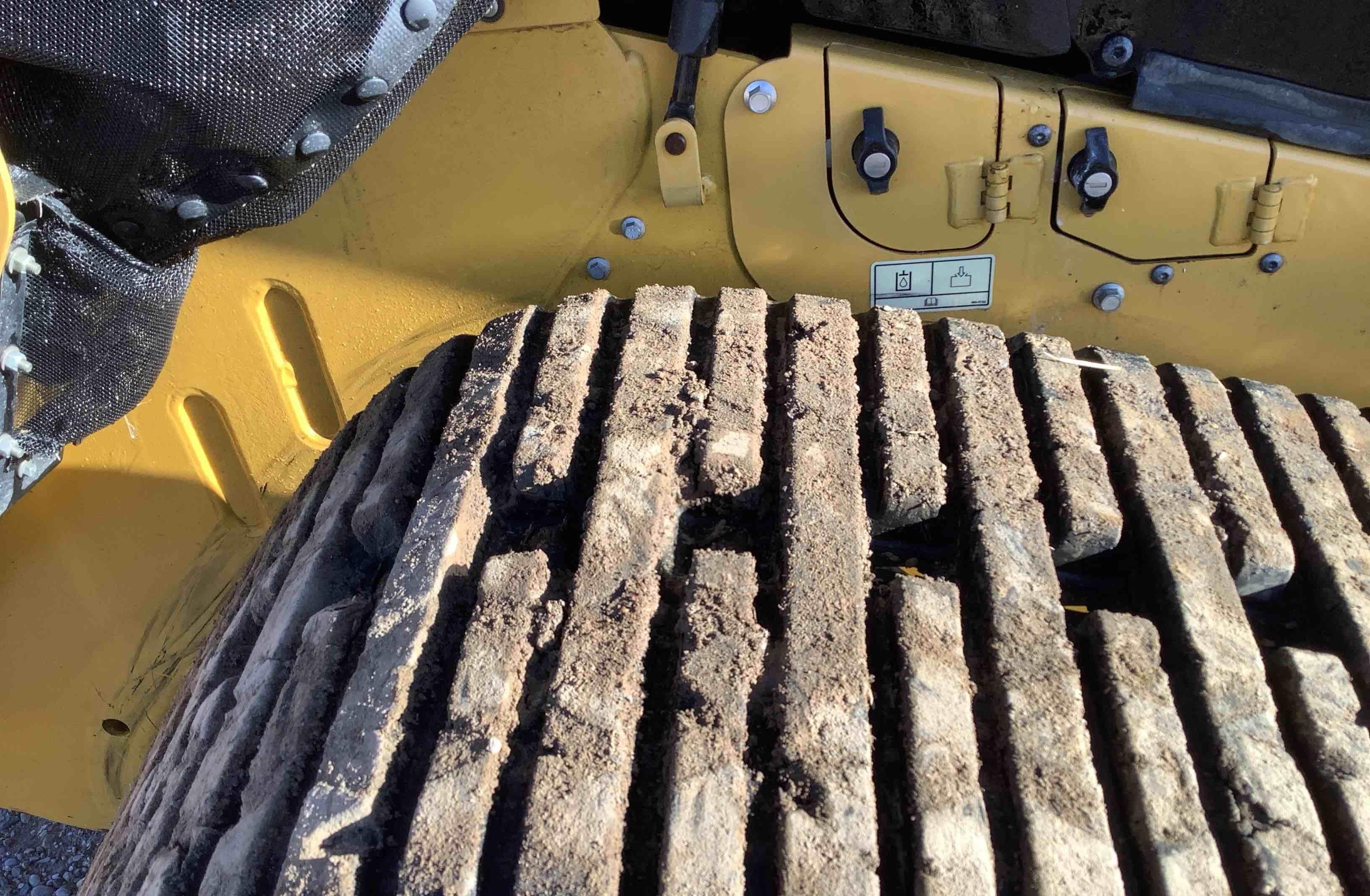 gallery 2019 Caterpillar 299D2 XHP Compact Track Loader
