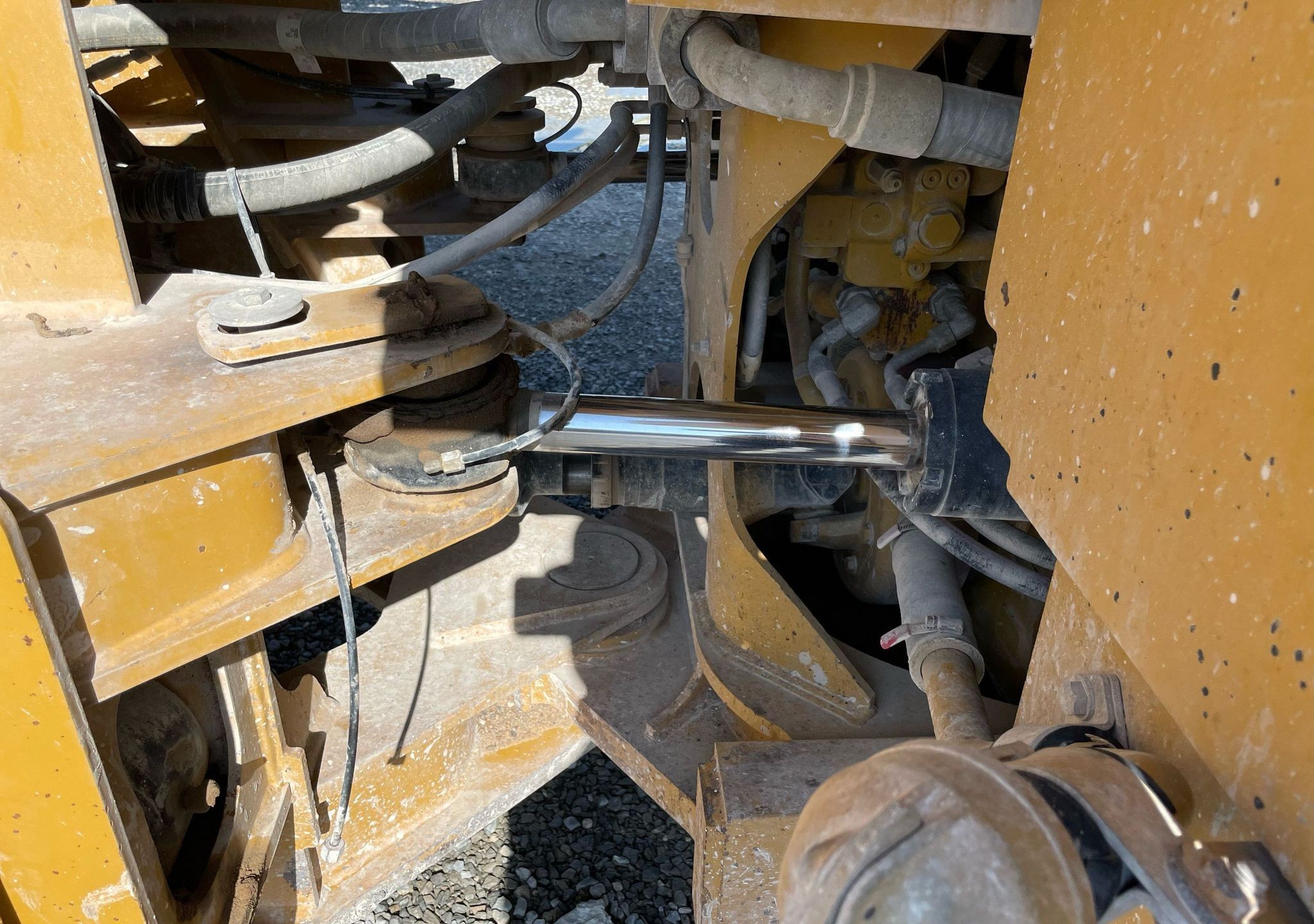 gallery 2012 Caterpillar 962K wheel loader