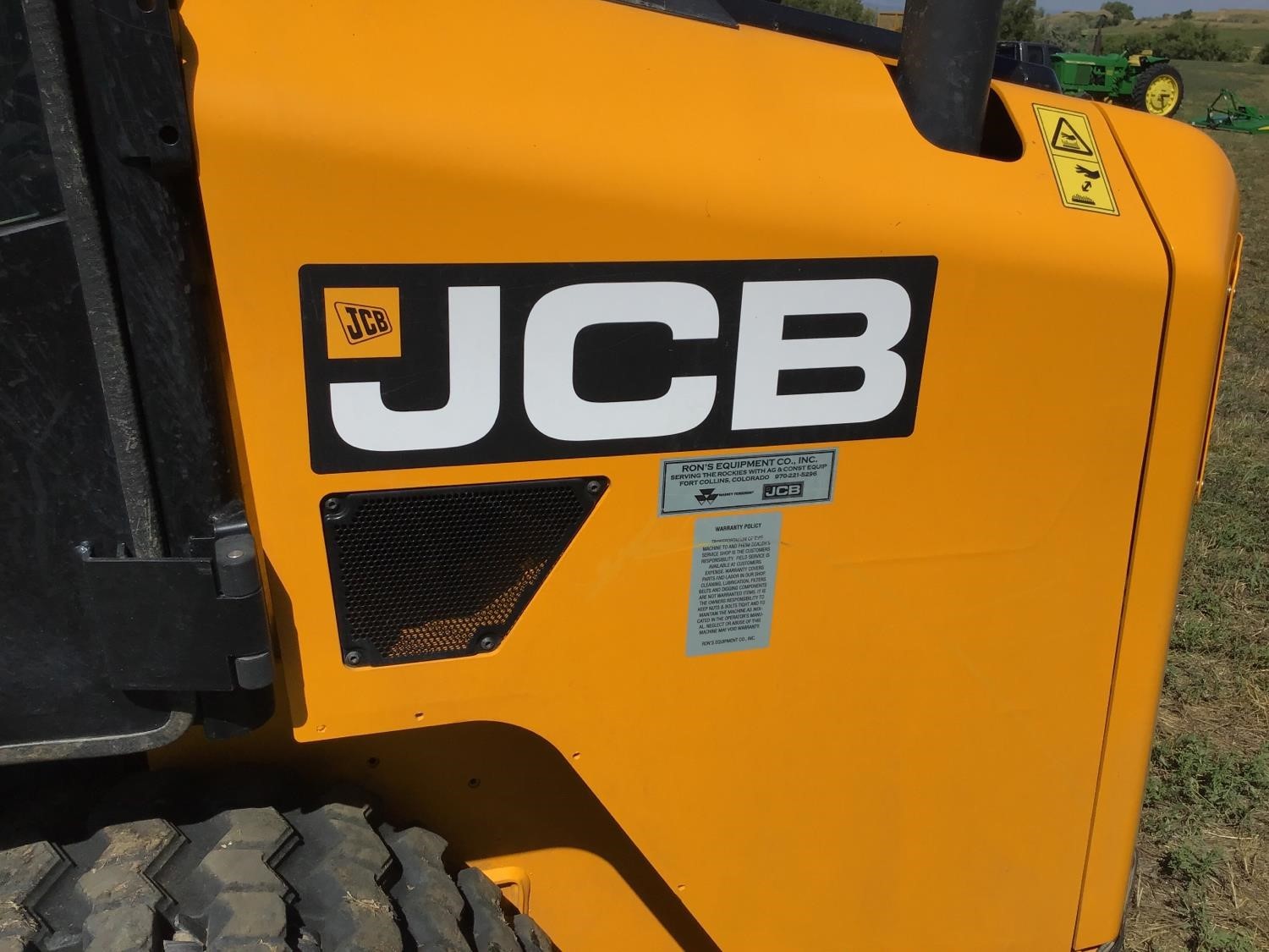gallery 2015 JCB 260T Skid Steer Track Loader