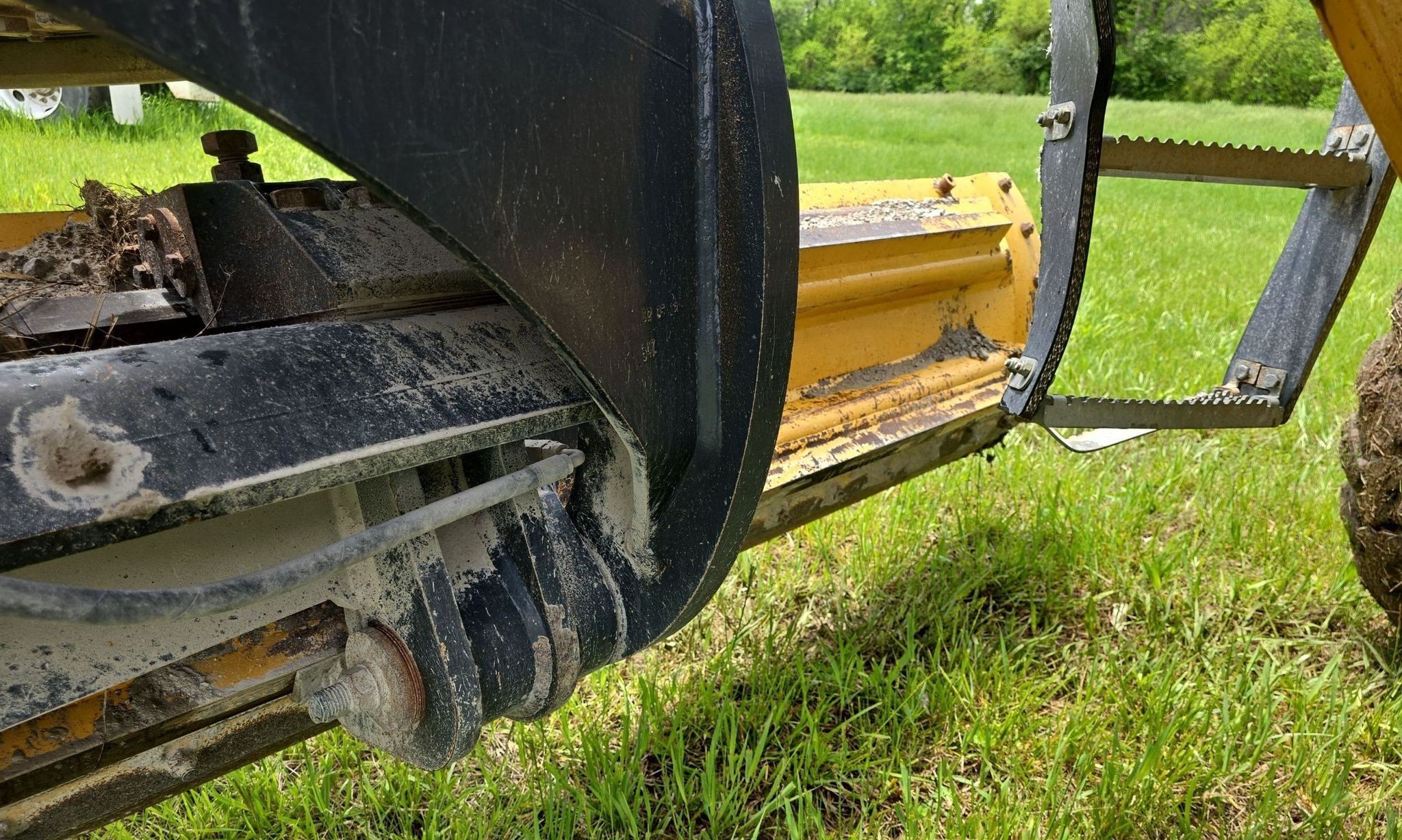 gallery 2013 John Deere 770G motor grader