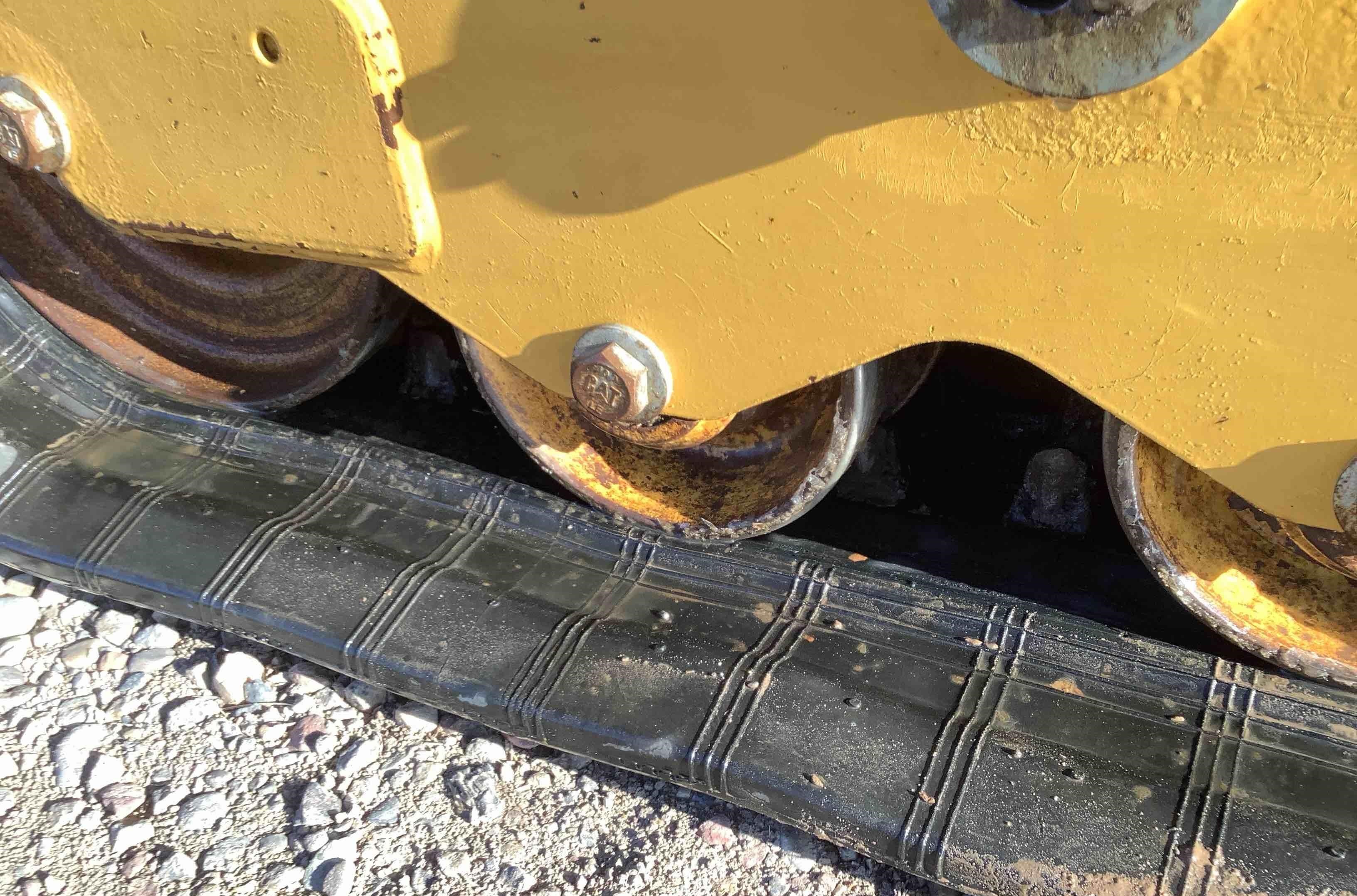 gallery 2019 Caterpillar 299D2 XHP Compact Track Loader