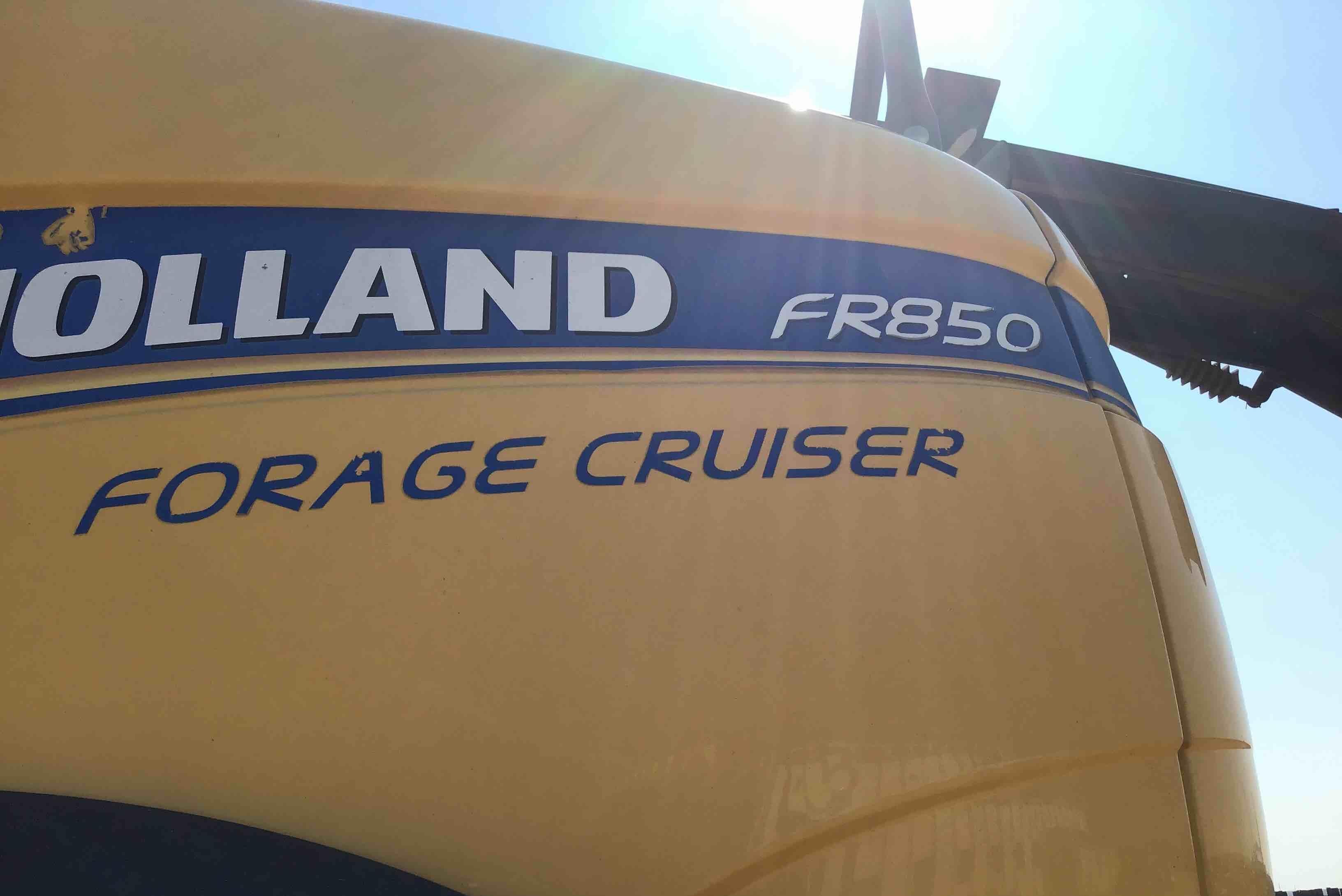 gallery 2016 New Holland FR850 Self-Propelled Forage Harvester