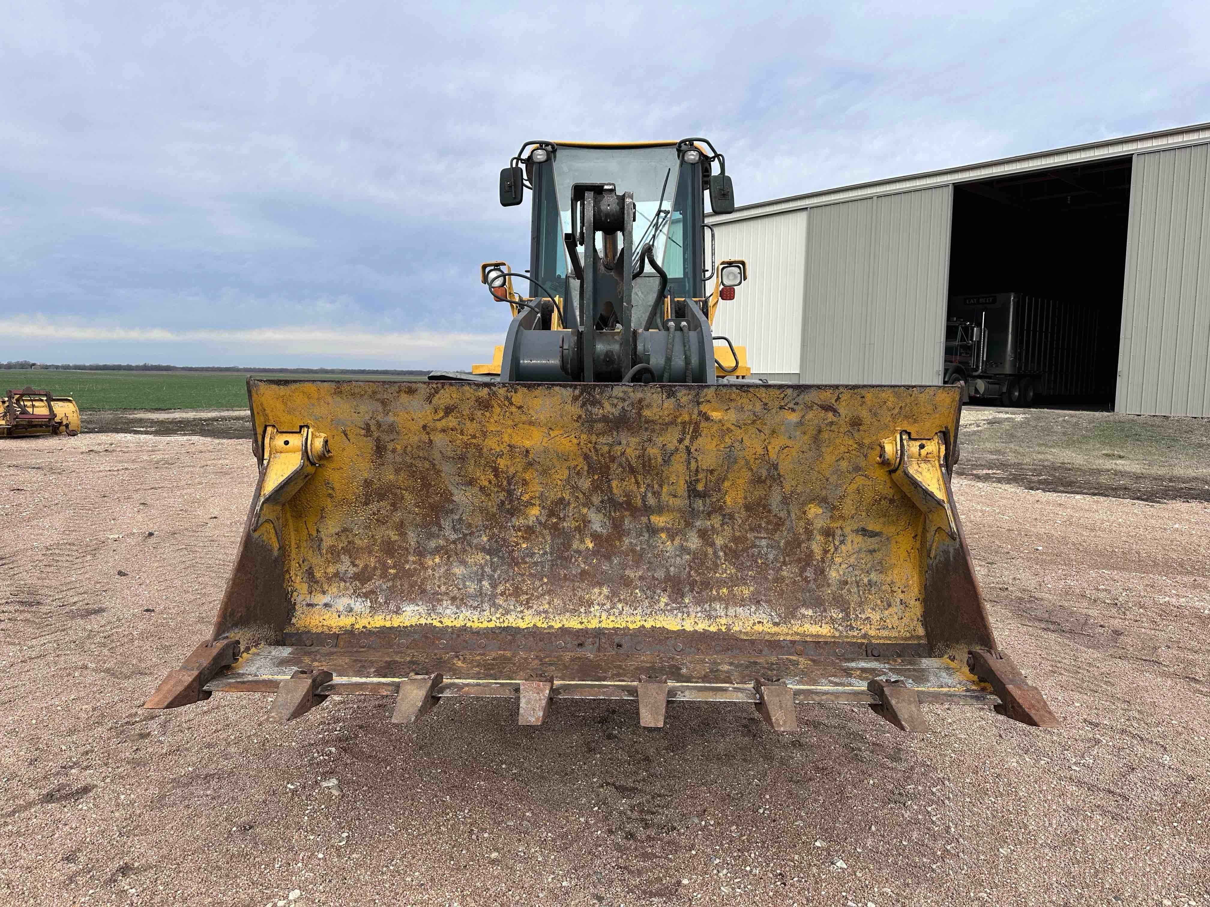 gallery 2004 John Deere 624J Wheel Loader W4-IN-1 Bucket