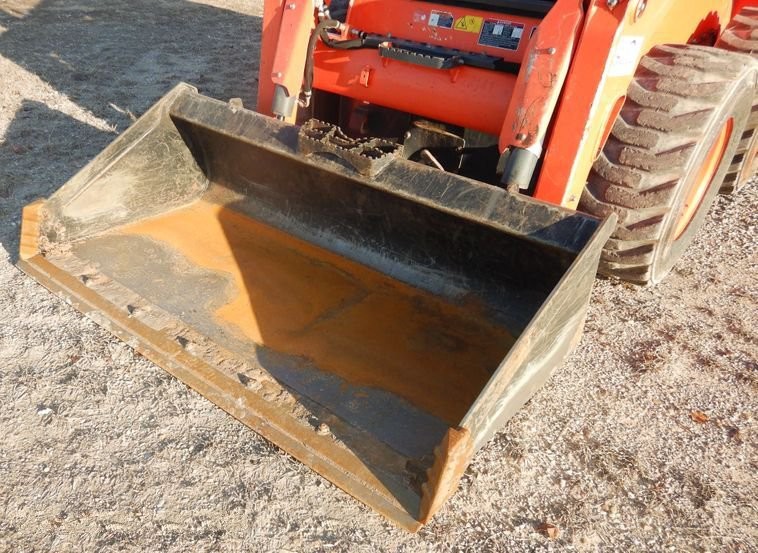 gallery 2017 Kubota SSV75 skid steer loader