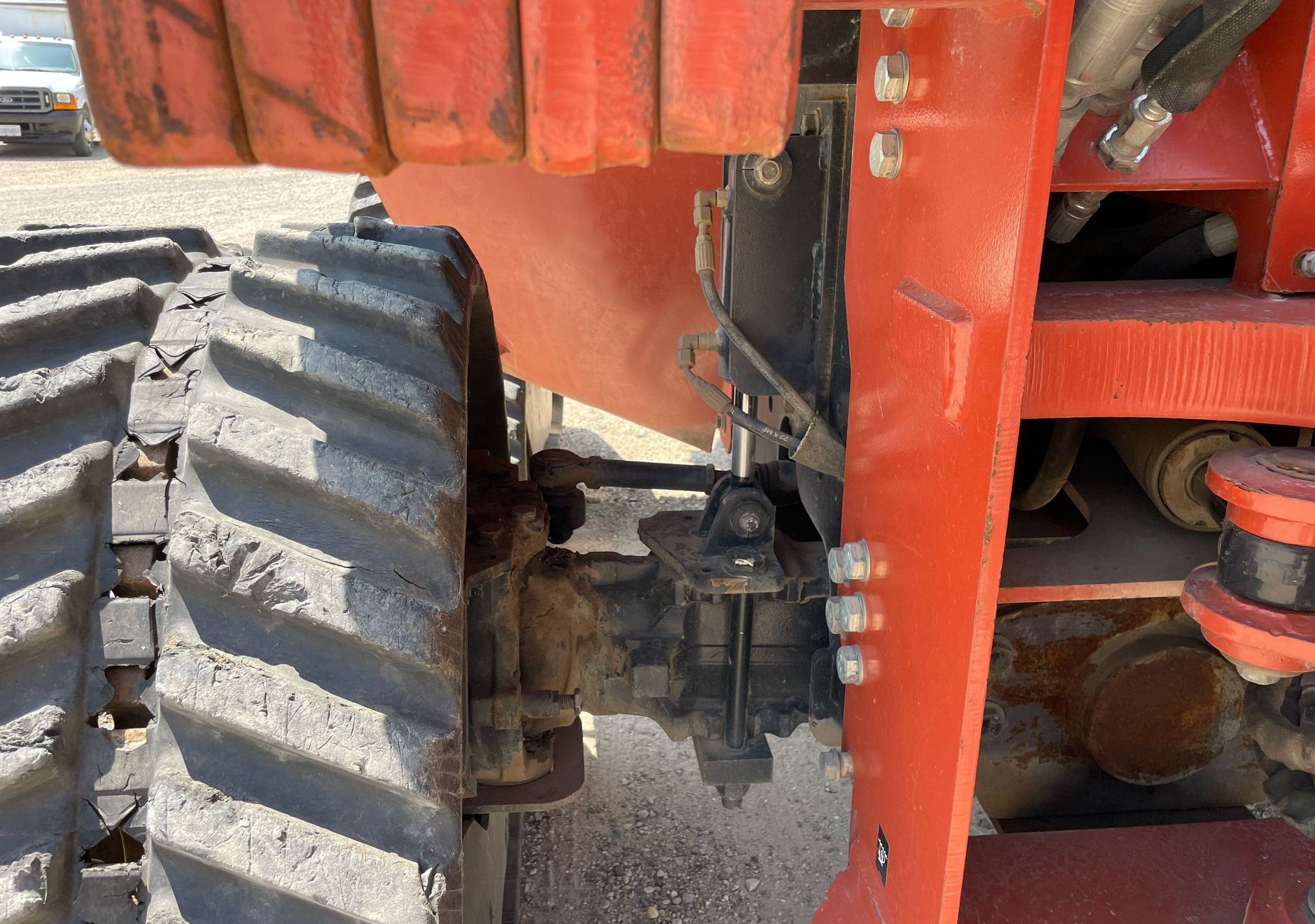 gallery 2011 Ditch Witch RT115 Quad vibratory cable plow