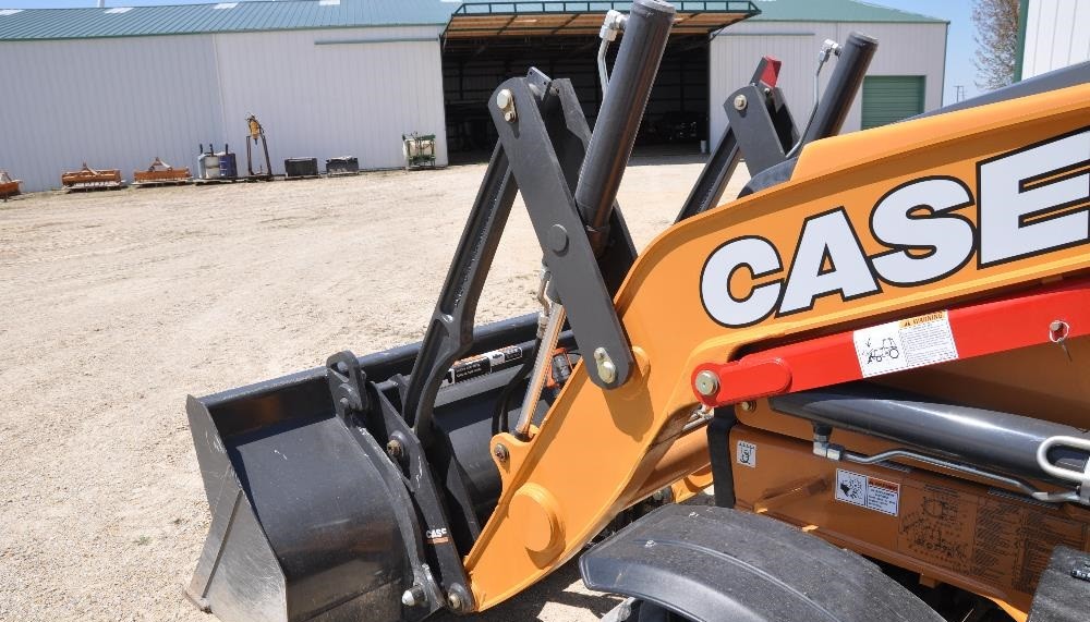 gallery 2019 Case 580 Super N 4x4 Loader Backhoe