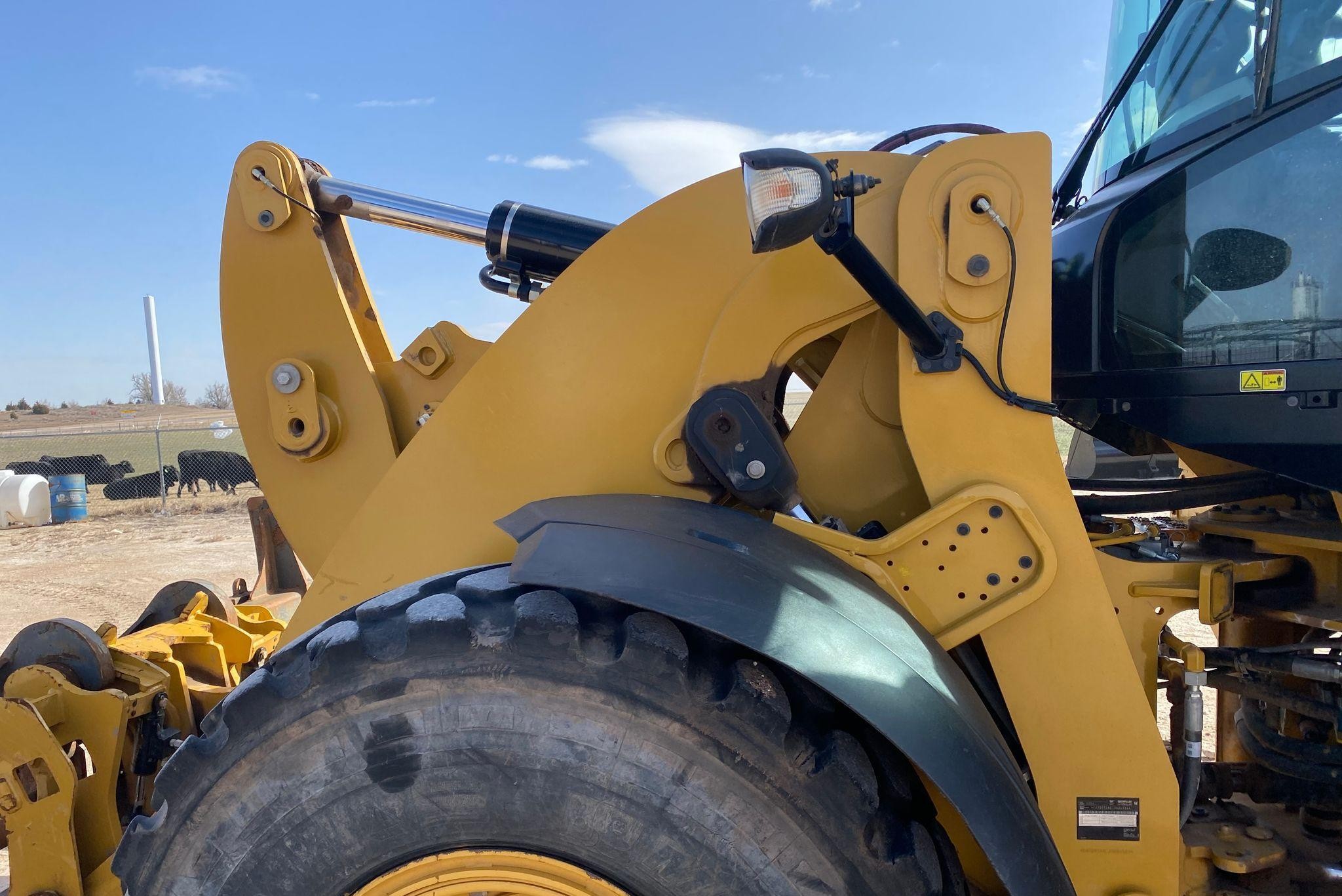 gallery 2017 Caterpillar 938M wheel loader