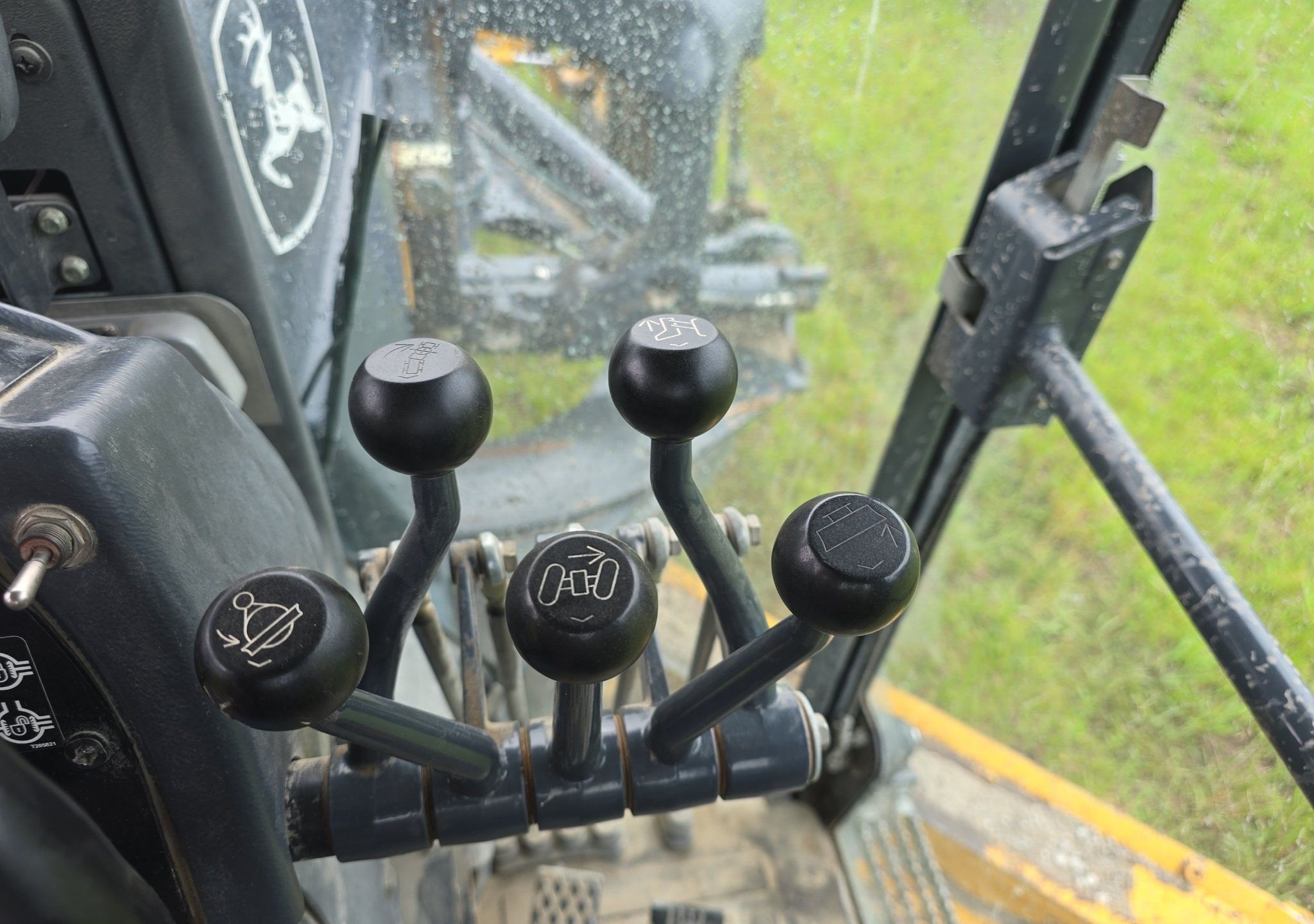 gallery 2013 John Deere 770G motor grader