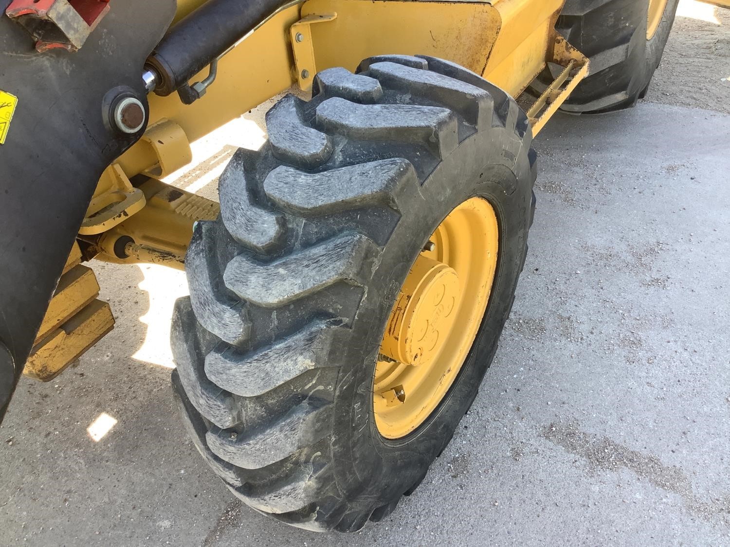 gallery 2005 Caterpillar 420D 4x4 Loader Backhoe W4-IN-1 Bucket & Extend