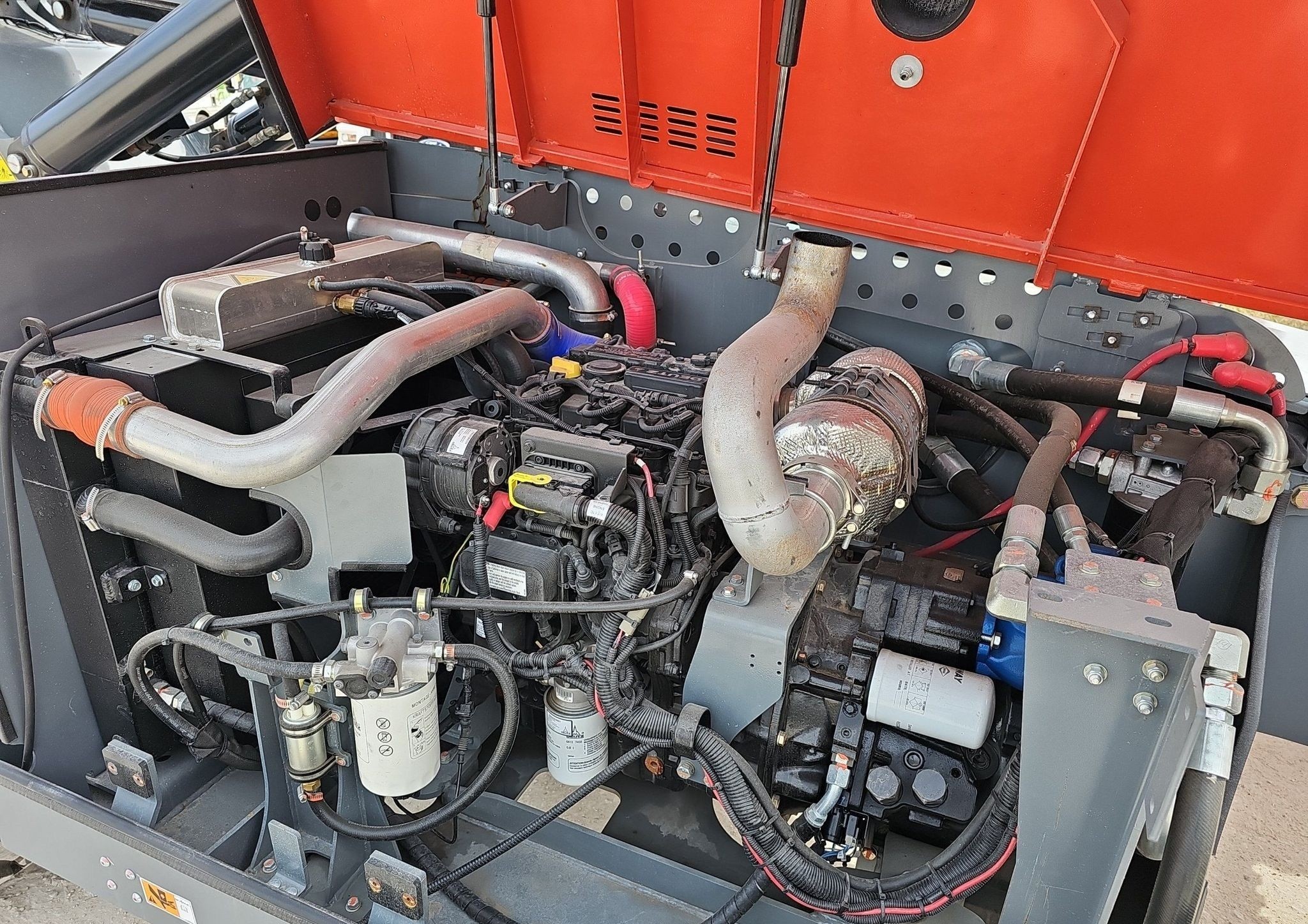 gallery 2023 Skyjack SJ843TH telehandler