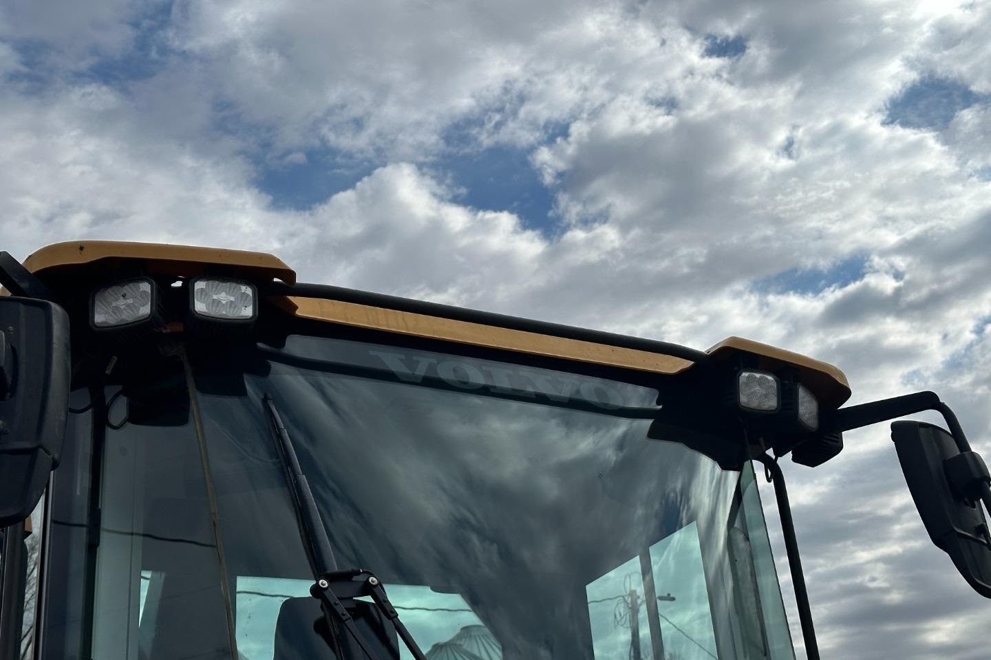 gallery 2018 Volvo L90H Wheel Loader