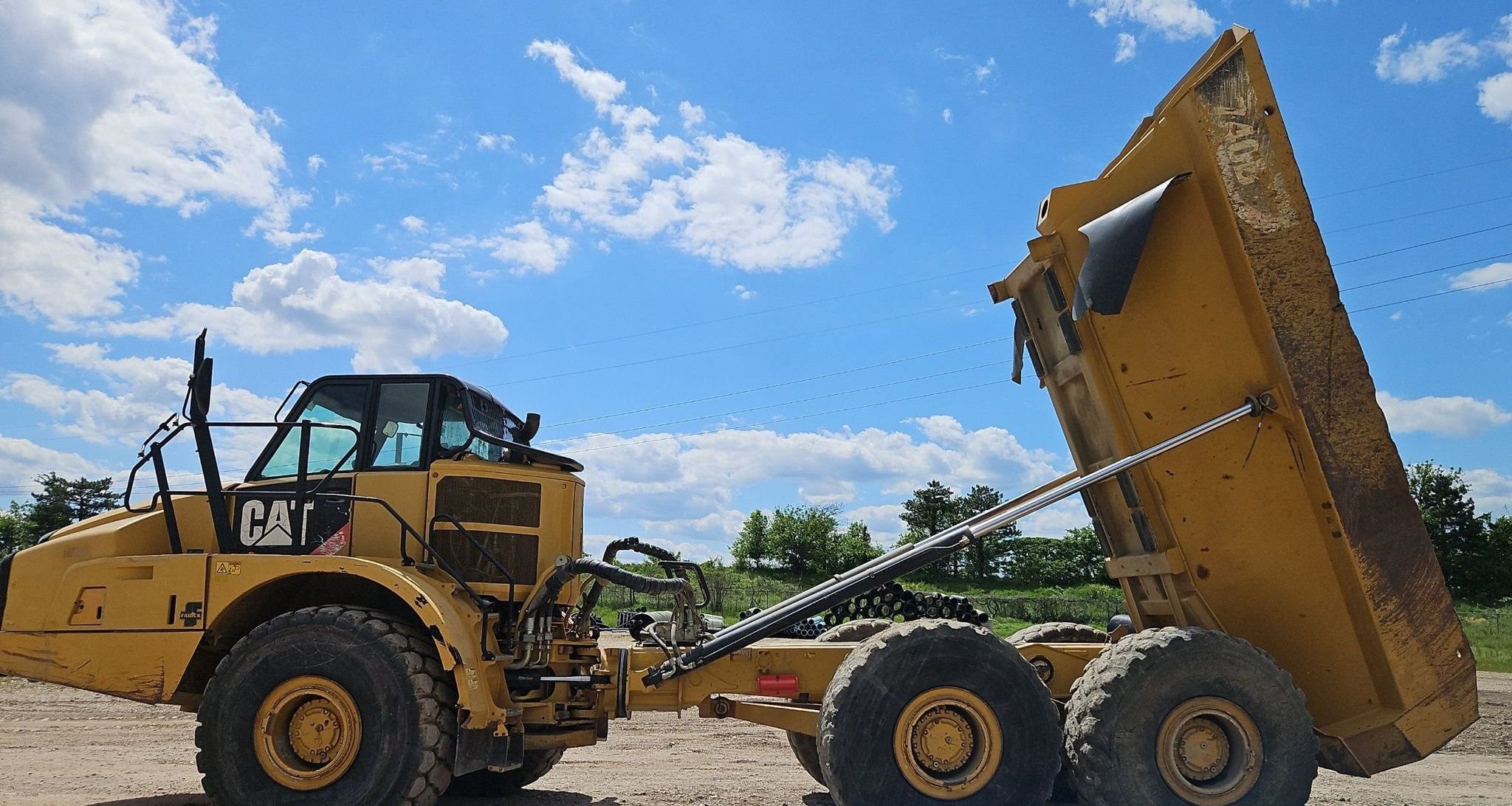 gallery 2013 Caterpillar 740B haul truck