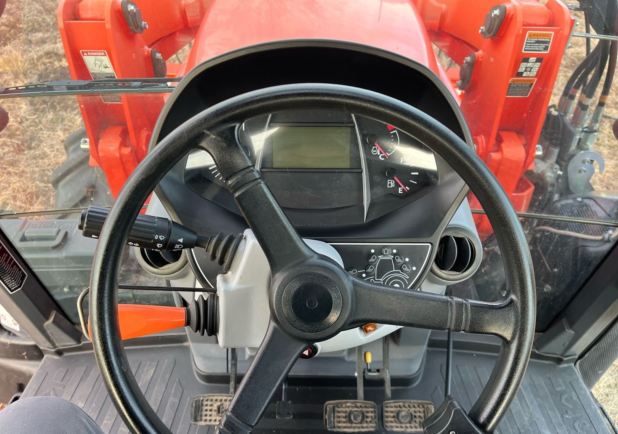 gallery 2018 Kubota M7-171 MFWD tractor