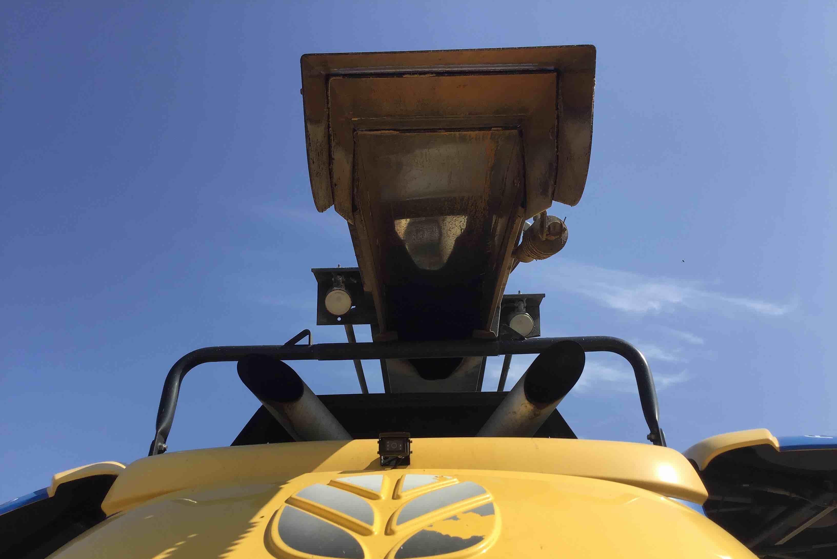 gallery 2016 New Holland FR850 Self-Propelled Forage Harvester