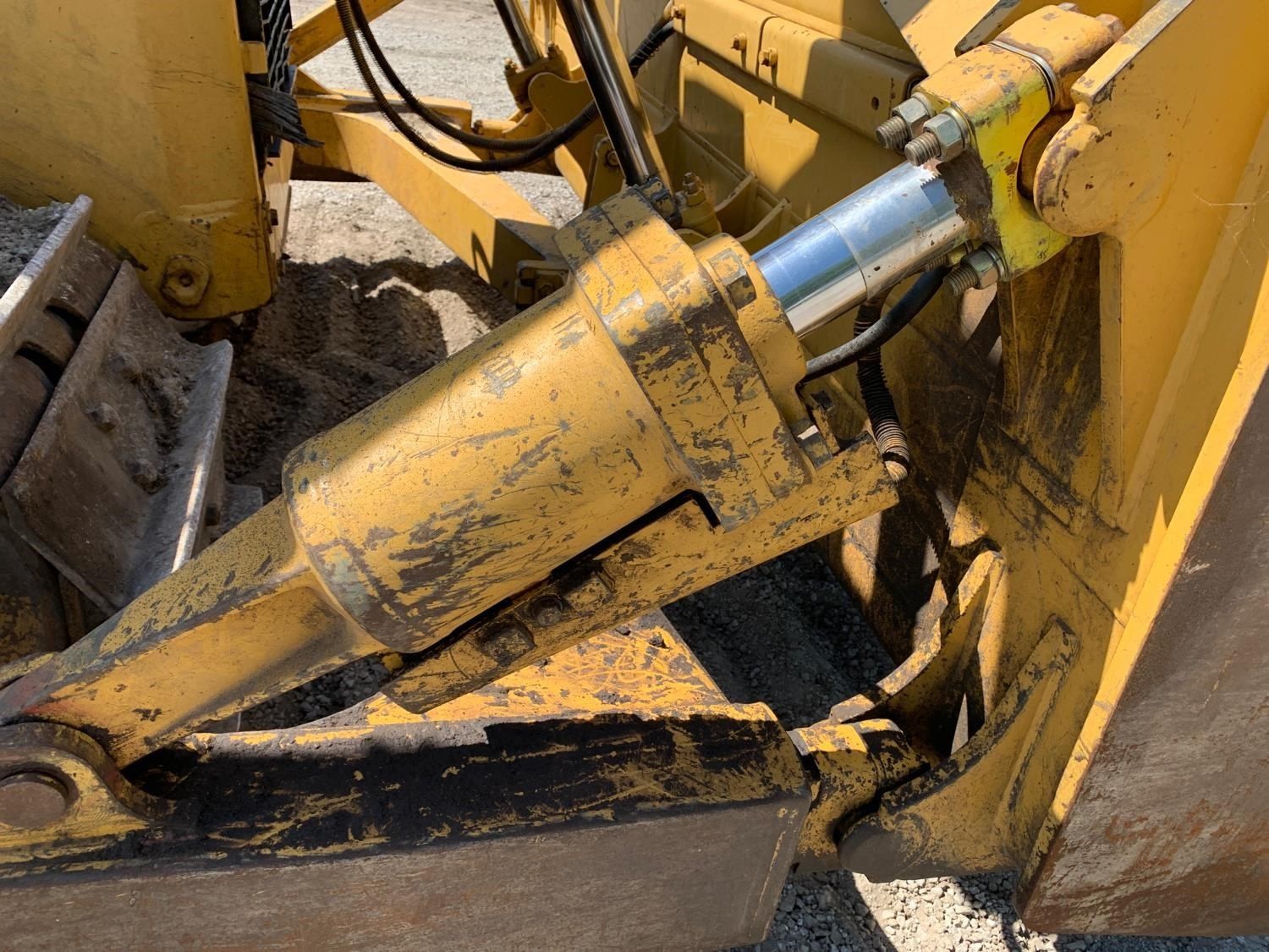 gallery 2005 Caterpillar D6R XL Ll Dozer WRipper