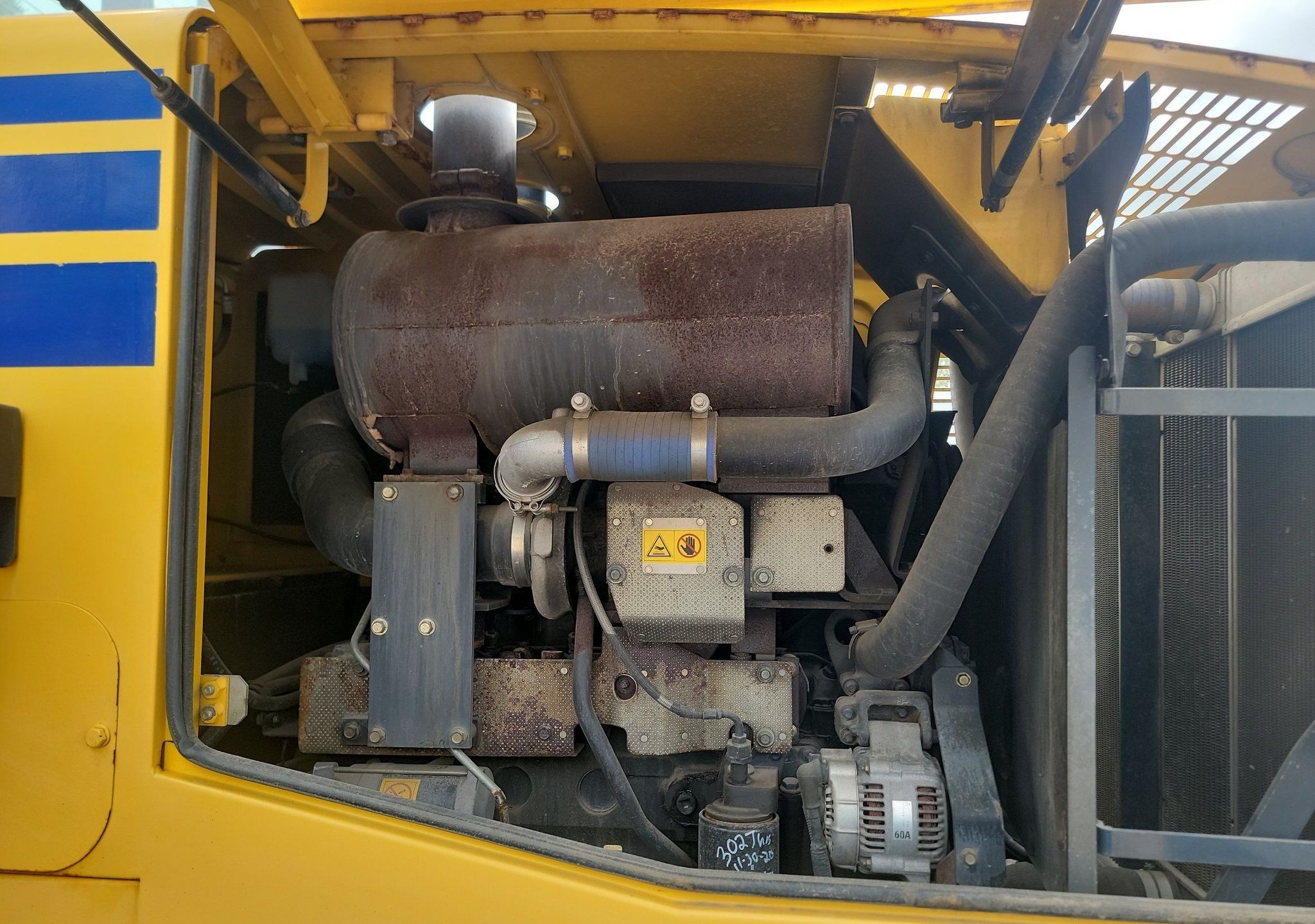 gallery 2005 Komatsu WA320 wheel loader