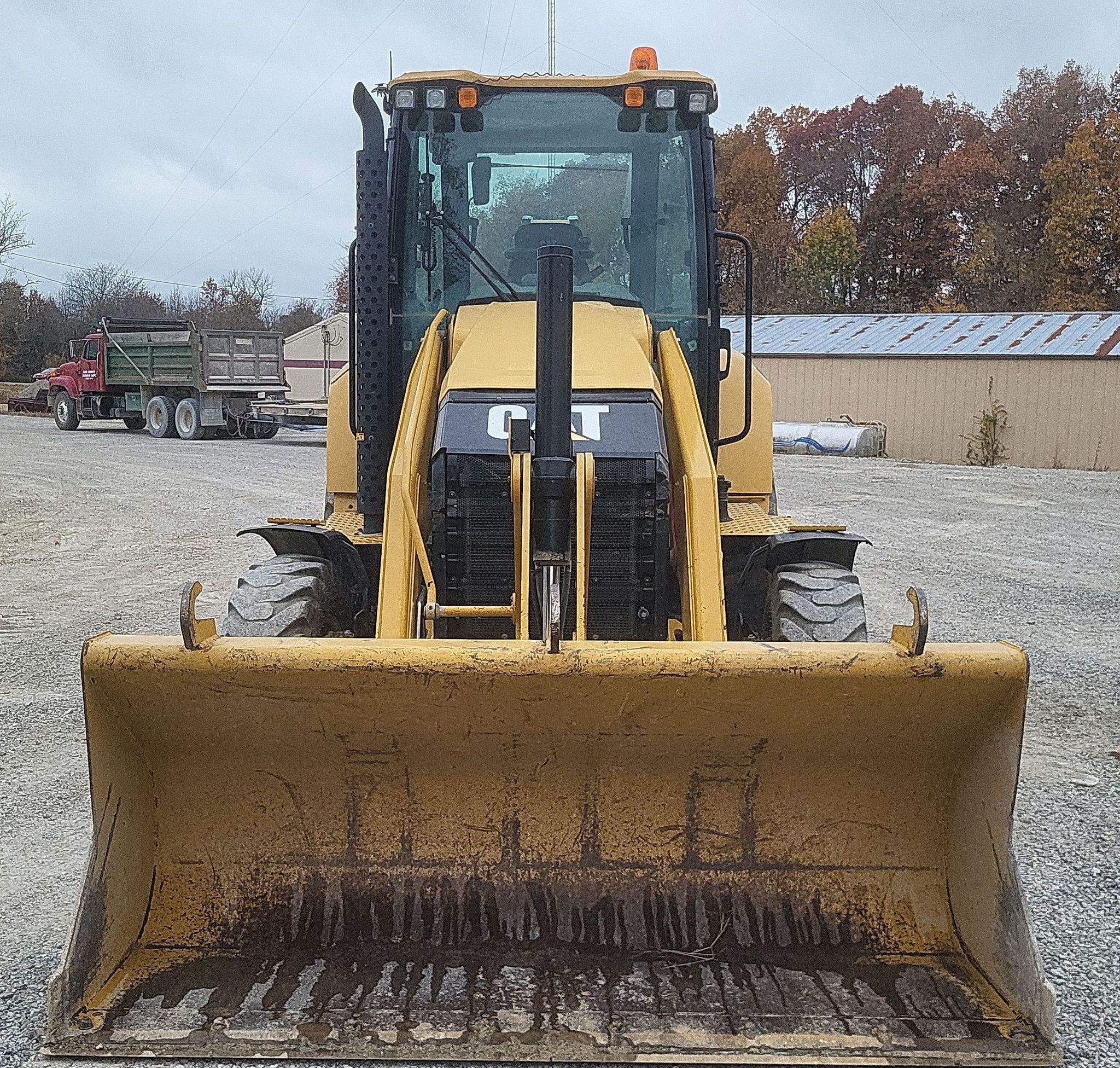 gallery 2018 Caterpillar 420F2 backhoe