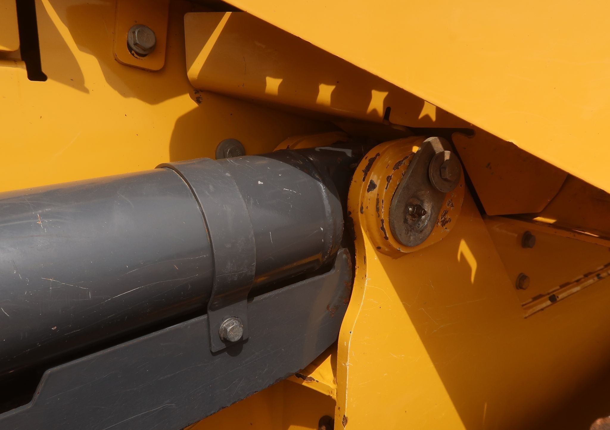 gallery 2015 John Deere 750K WLT dozer