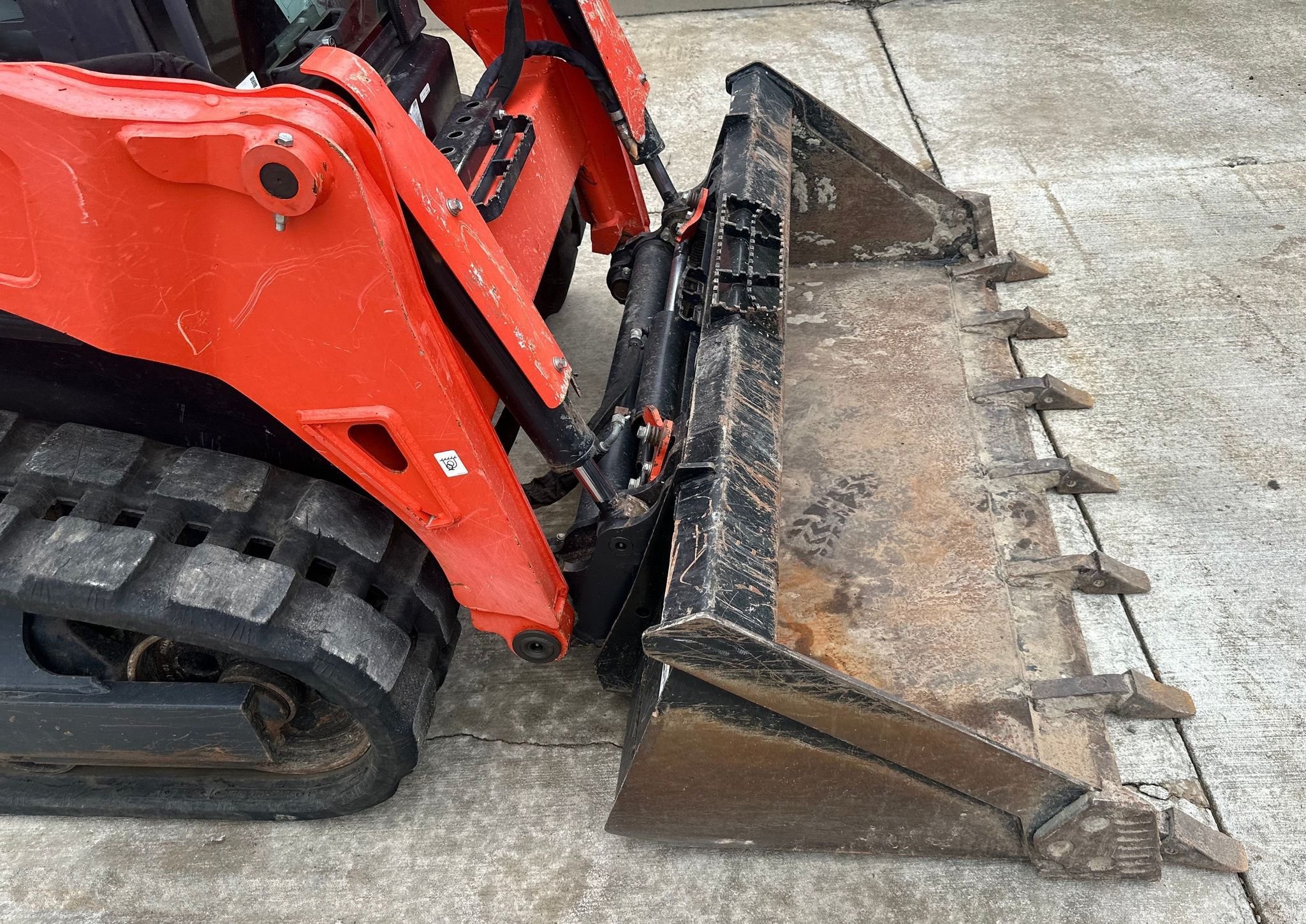 gallery 2020 Kubota SVL65-2 tracked skid steer loader