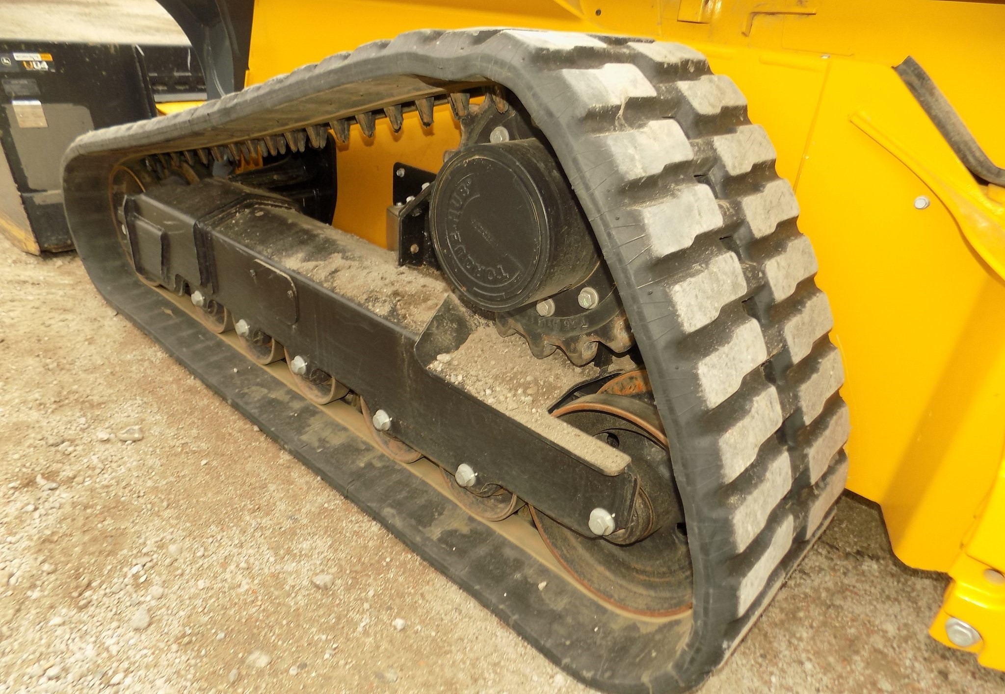 gallery 2019 John Deere 333G tracked skid steer loader1