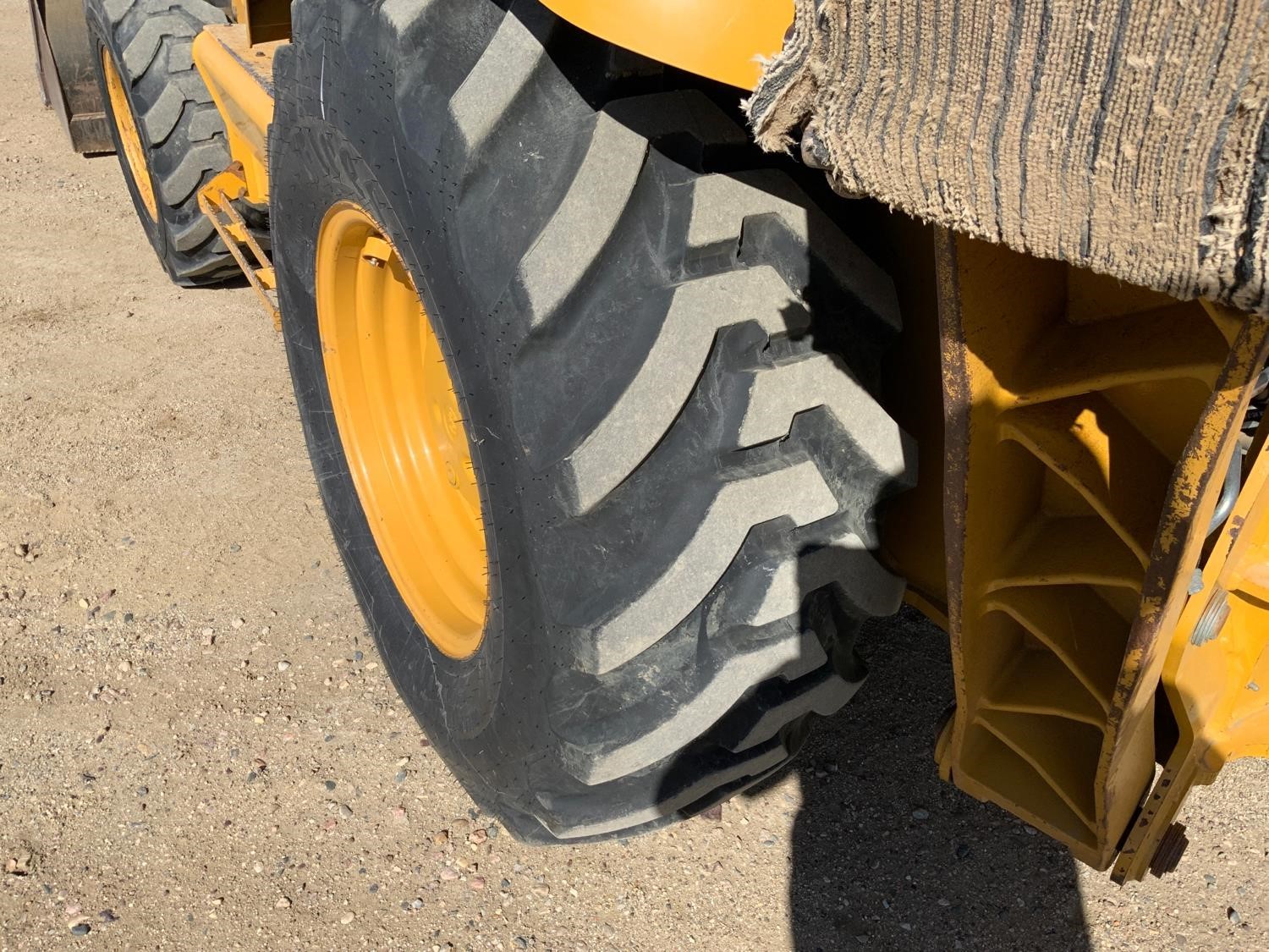 gallery 2011 Caterpillar 420E IT 4x4 Loader Backhoe