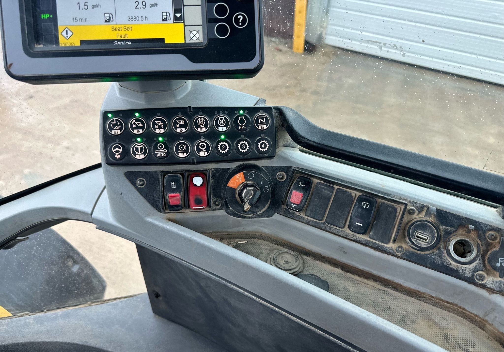 gallery 2015 Caterpillar 930M wheel loader
