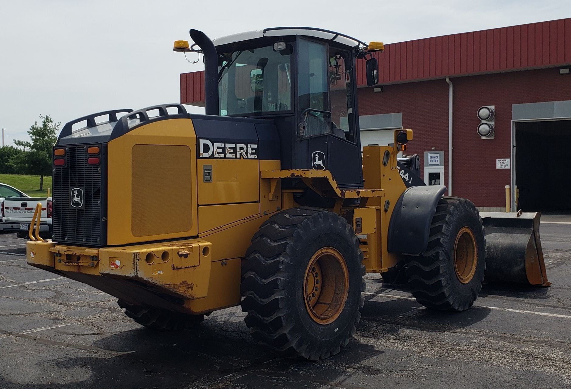 gallery 2004 John Deere 544J wheel loader