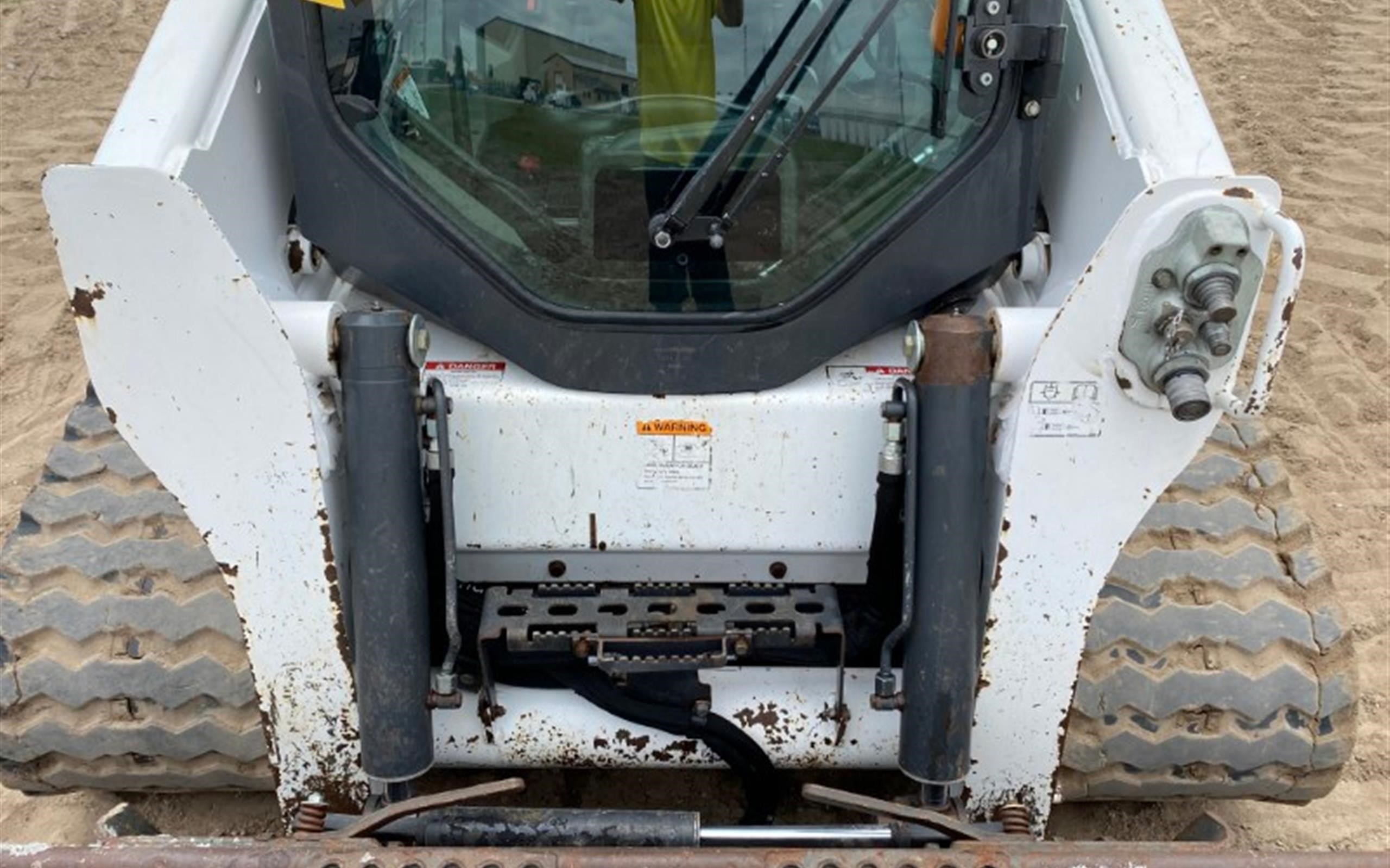 gallery 2015 Bobcat T770 Compact Track Loader