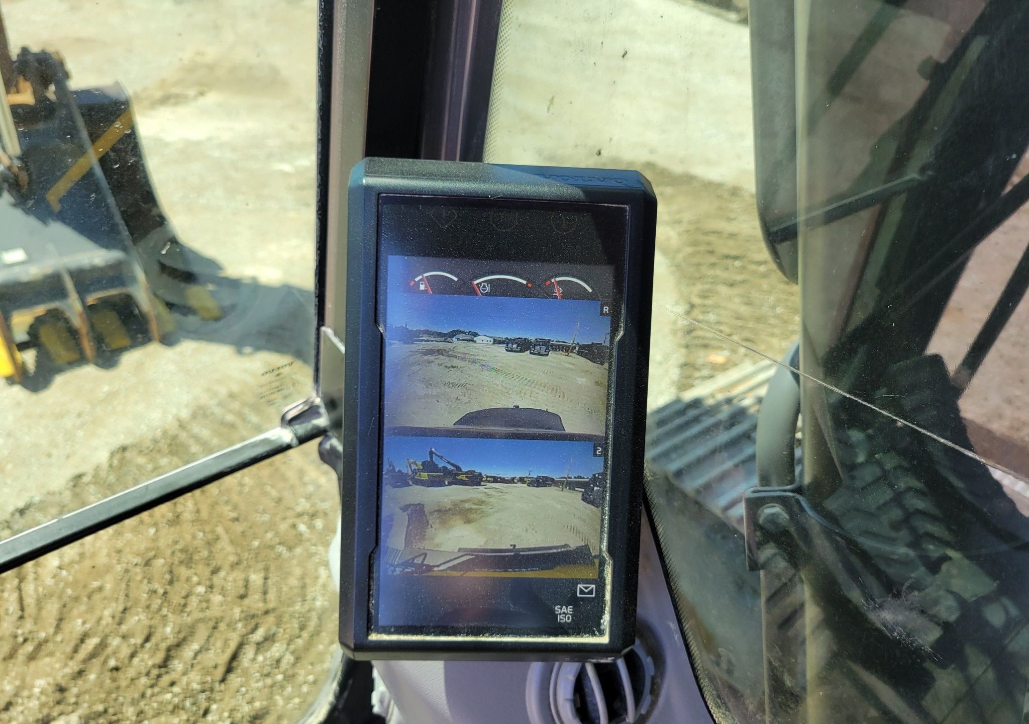 gallery 2020 Volvo EC160EL excavator