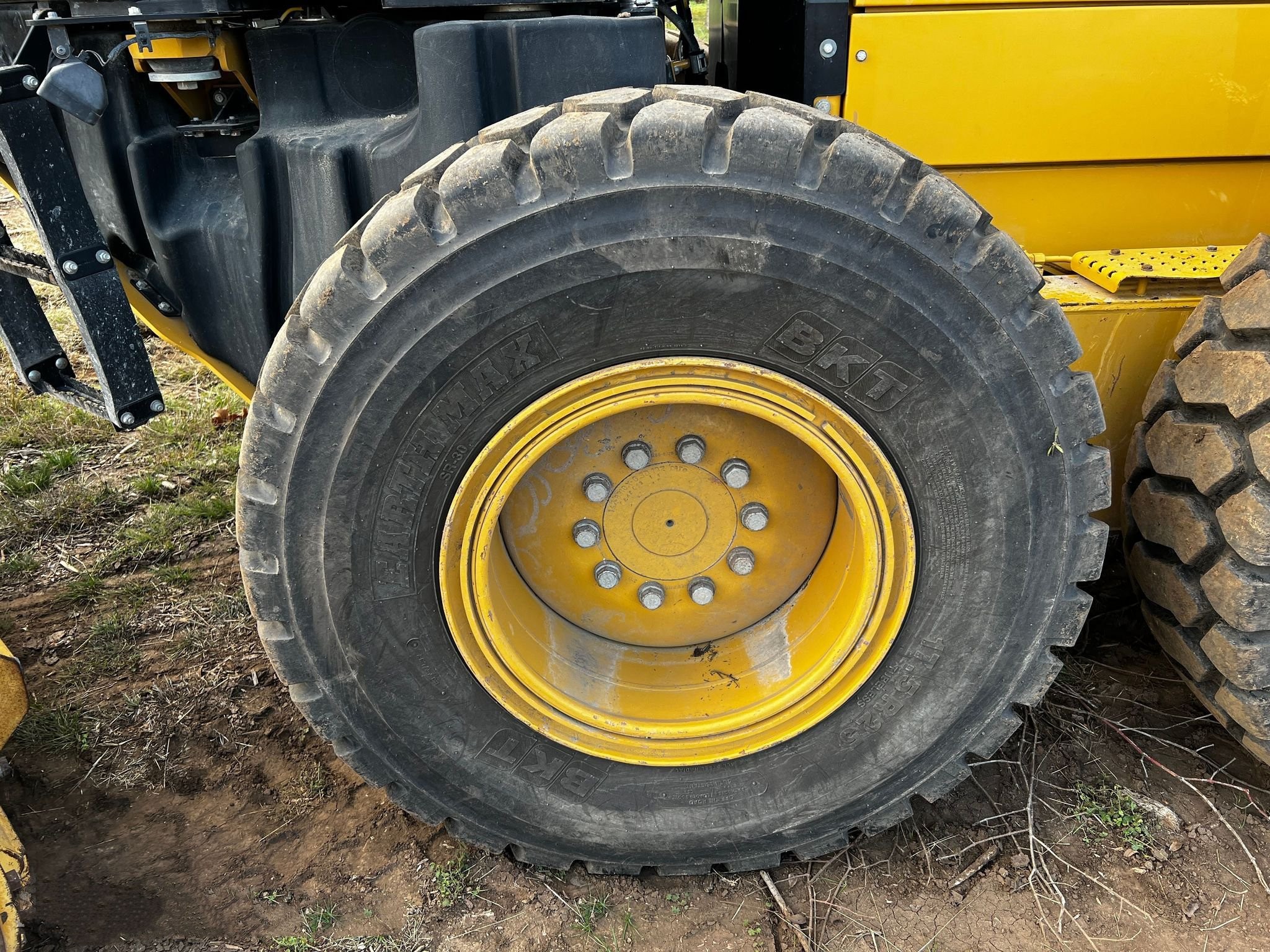 gallery 2012 Caterpillar 140M2 VHP Plus motor grader