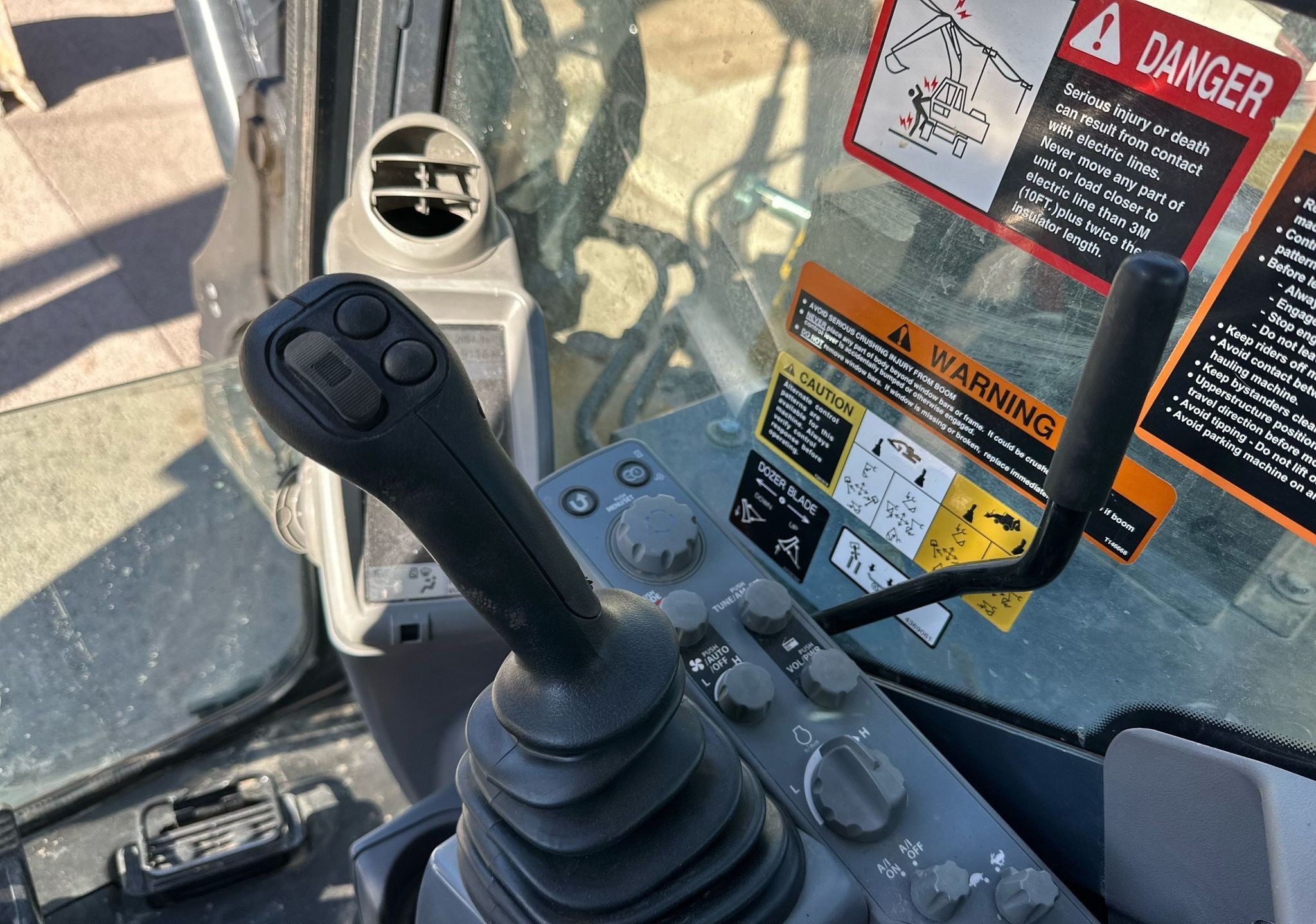 gallery 2018 John Deere 85G mini excavator