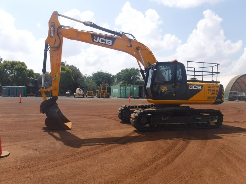 gallery 2013 JCB JS220LC EXCAVATOR