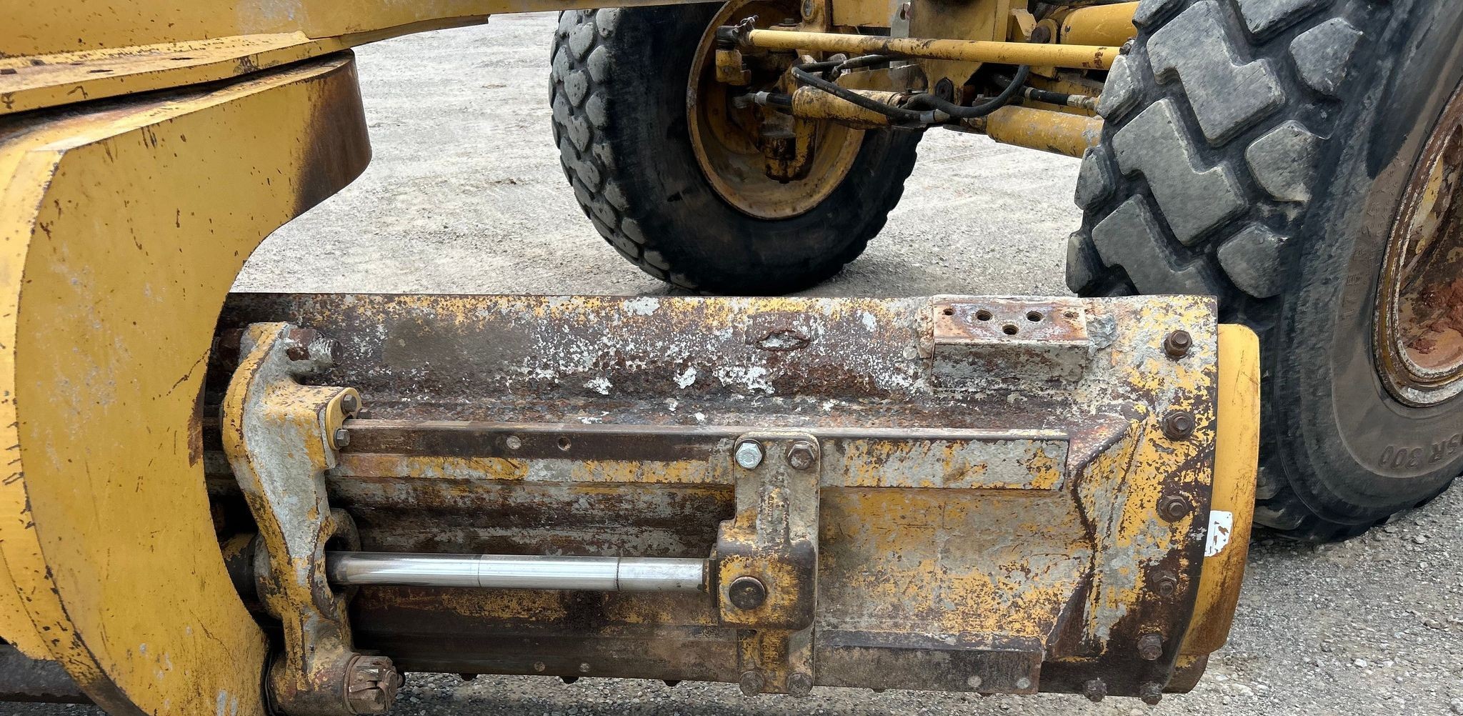 gallery 2006 Caterpillar 160H VHP Plus motor grader