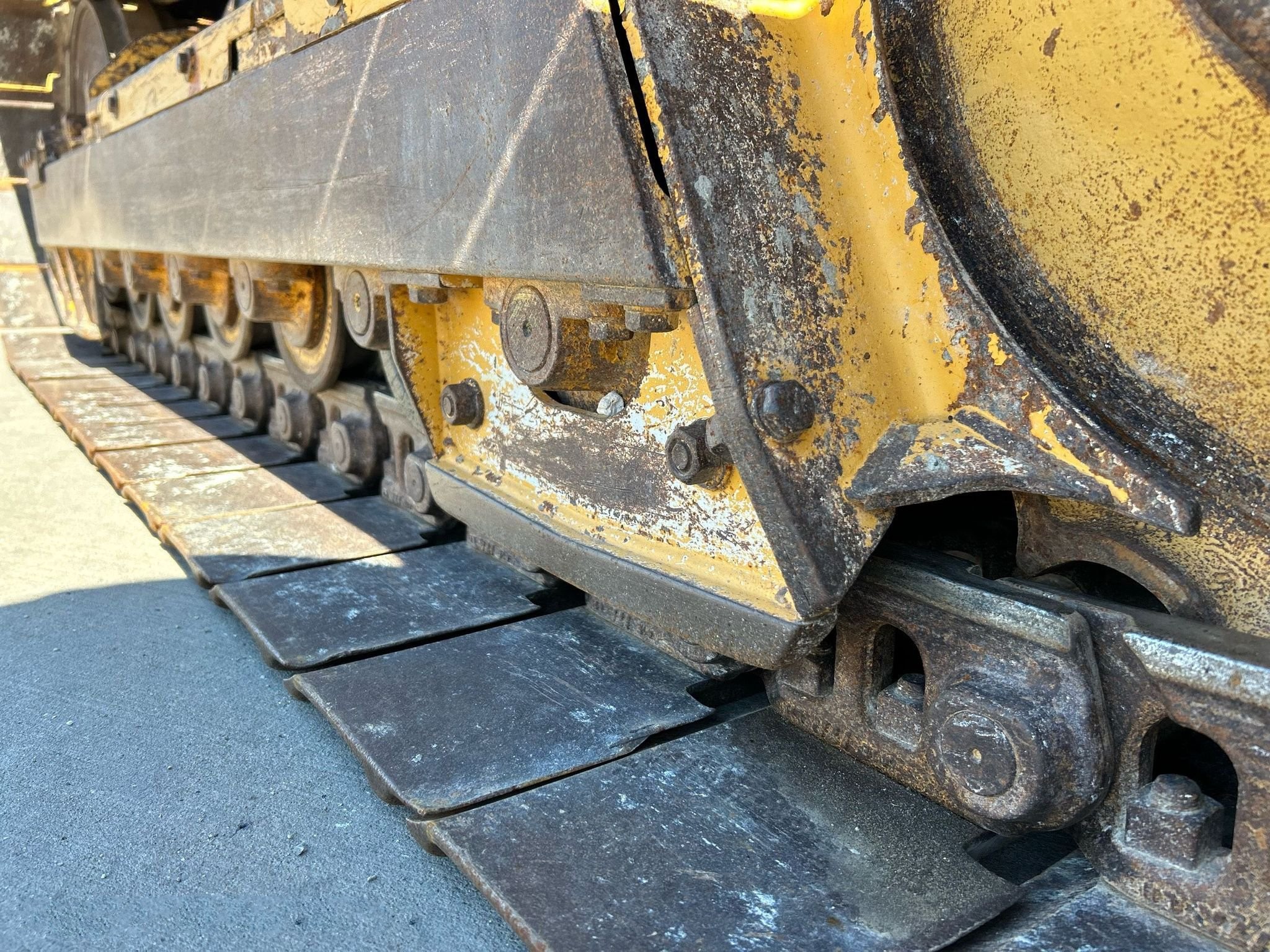 gallery 2012 John Deere 605C track loader