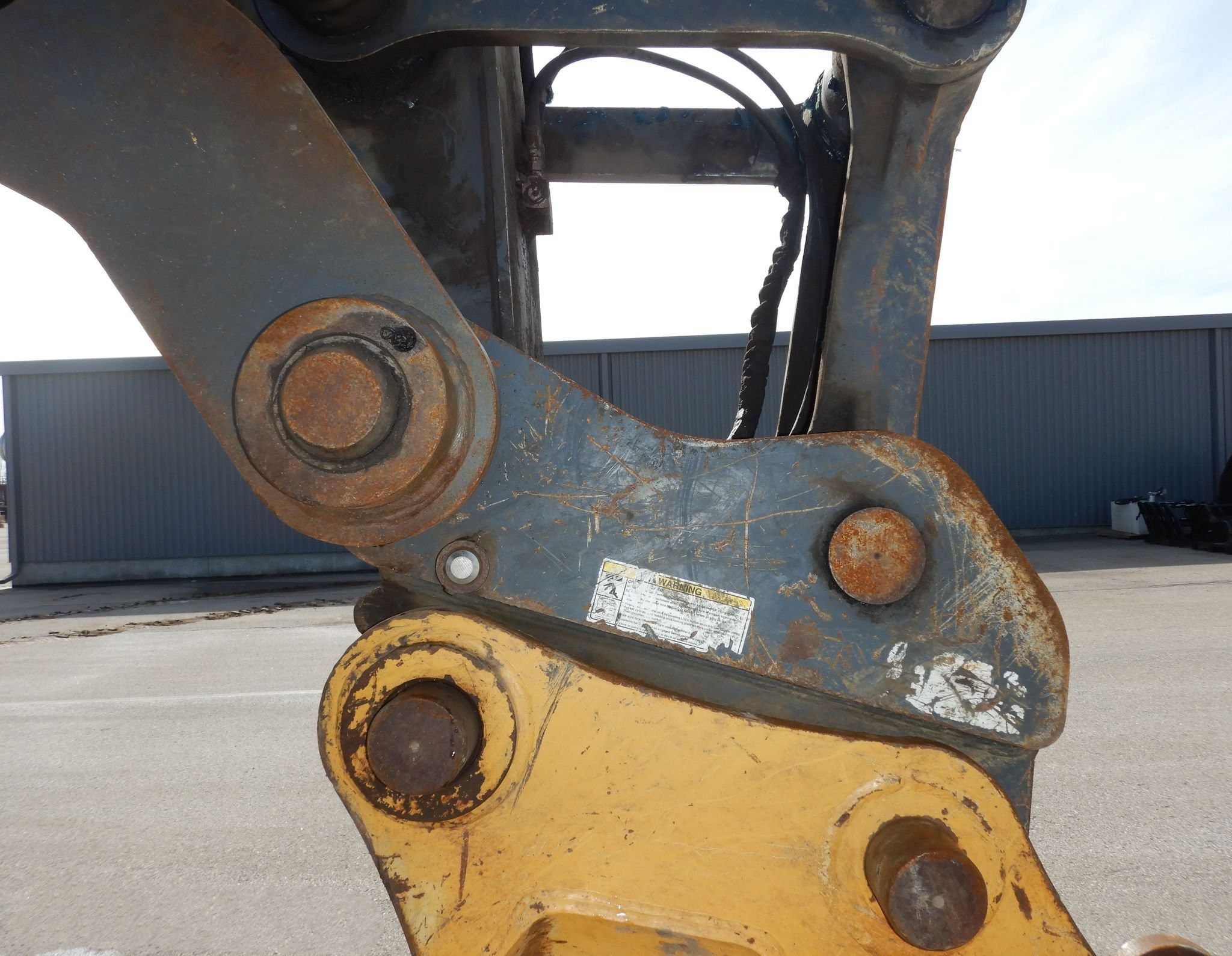 gallery 2011 John Deere 240DLC excavator