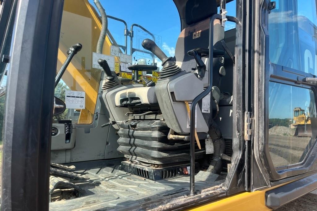 gallery 2013 Caterpillar 324EL Excavator
