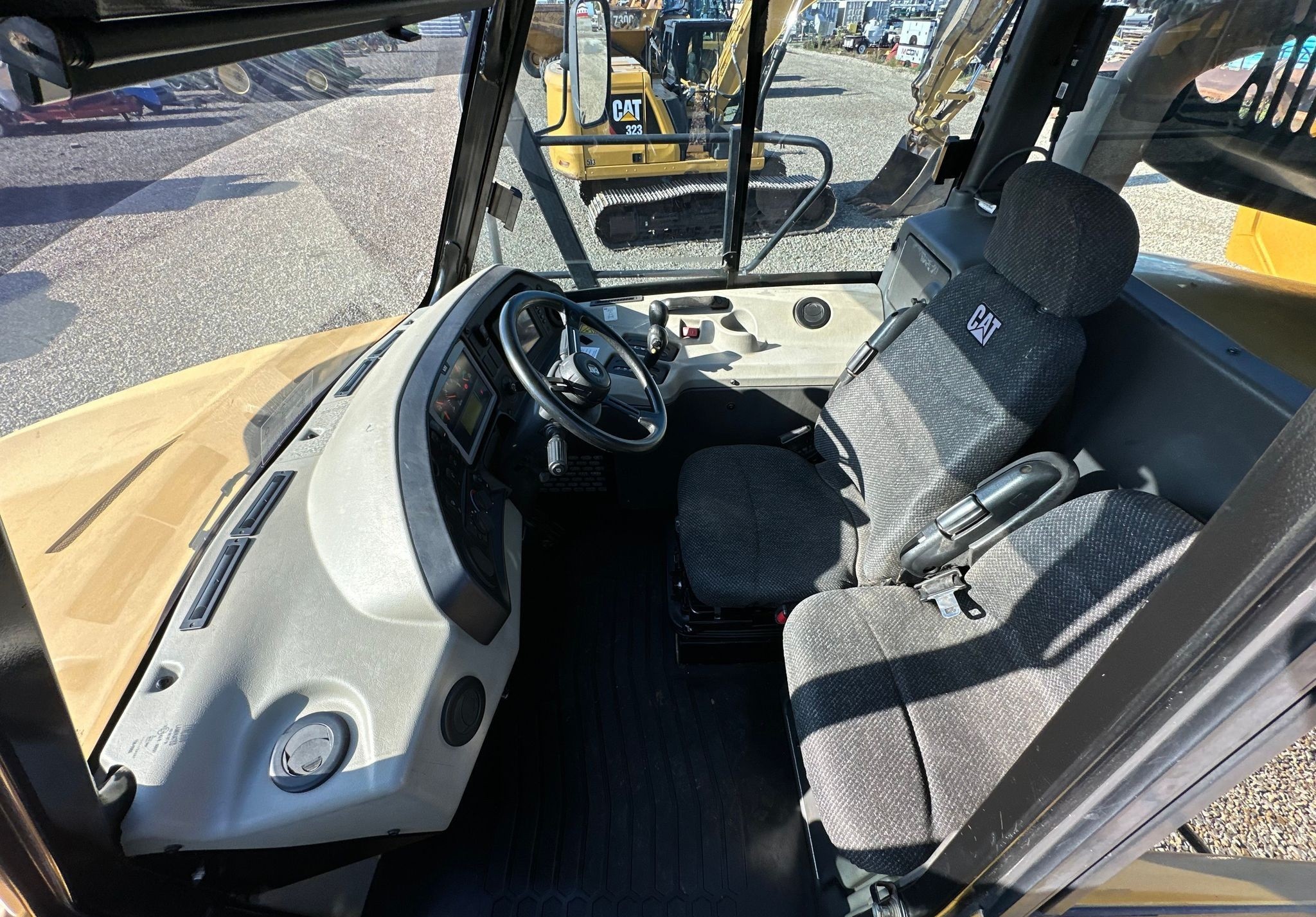 gallery 2013 Caterpillar 735B haul truck