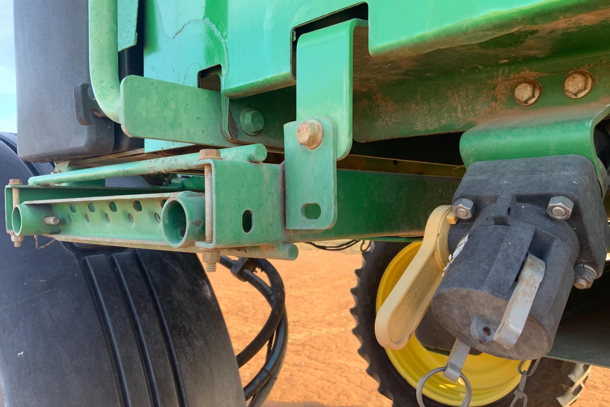 gallery 2011 John Deere 4730 Self-Propelled Sprayer
