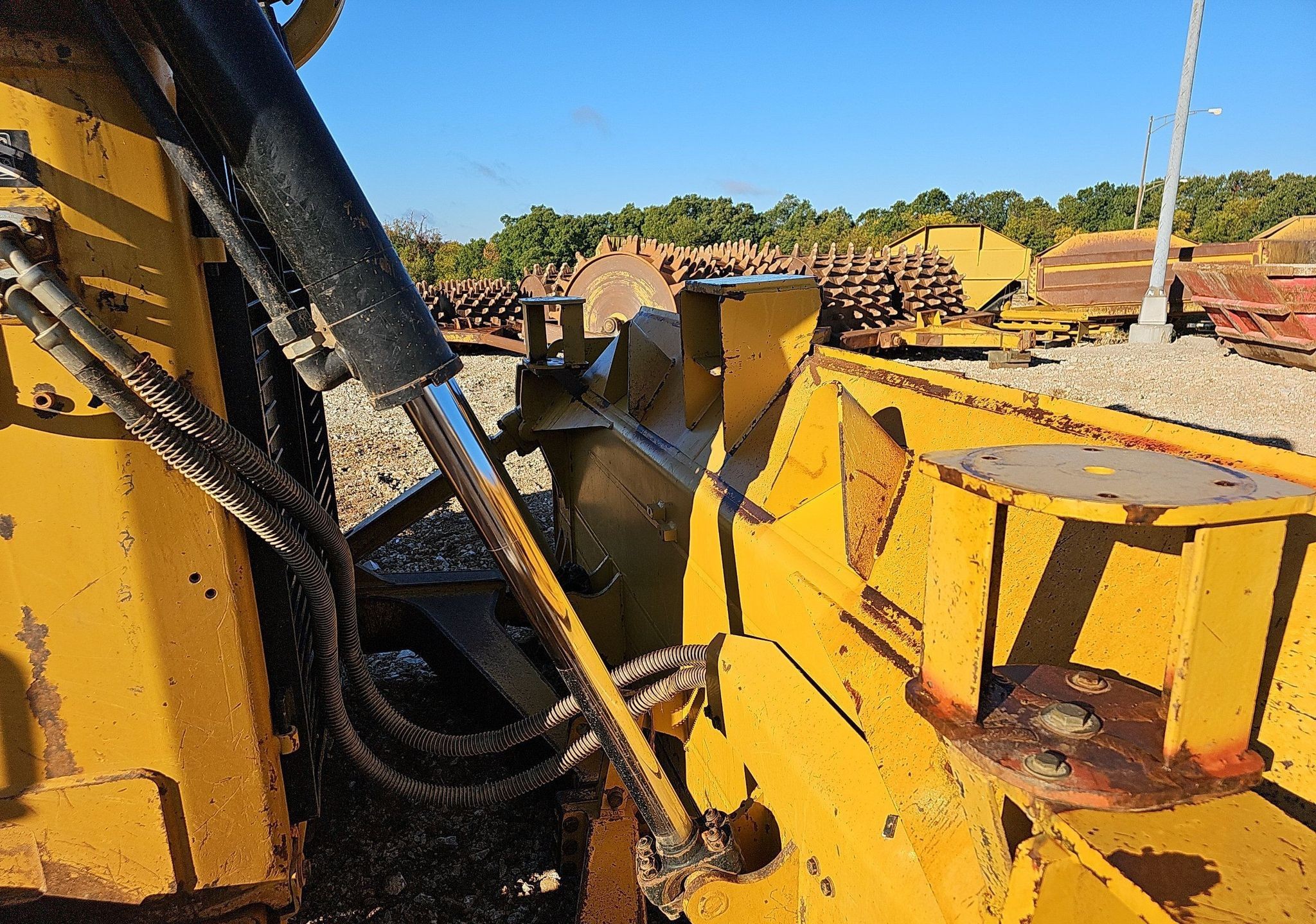 gallery 2014 Caterpillar D6T XL dozer