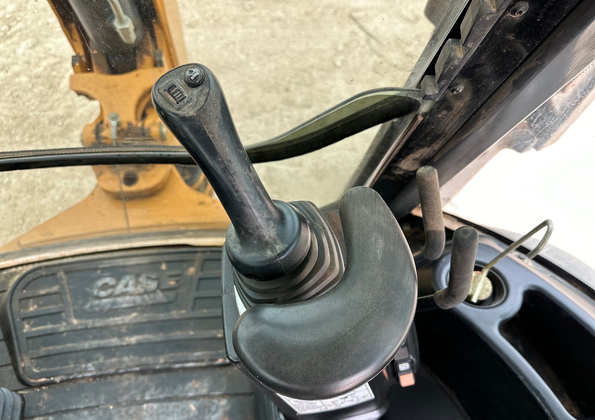 gallery 2019 Case 580 Super N backhoe